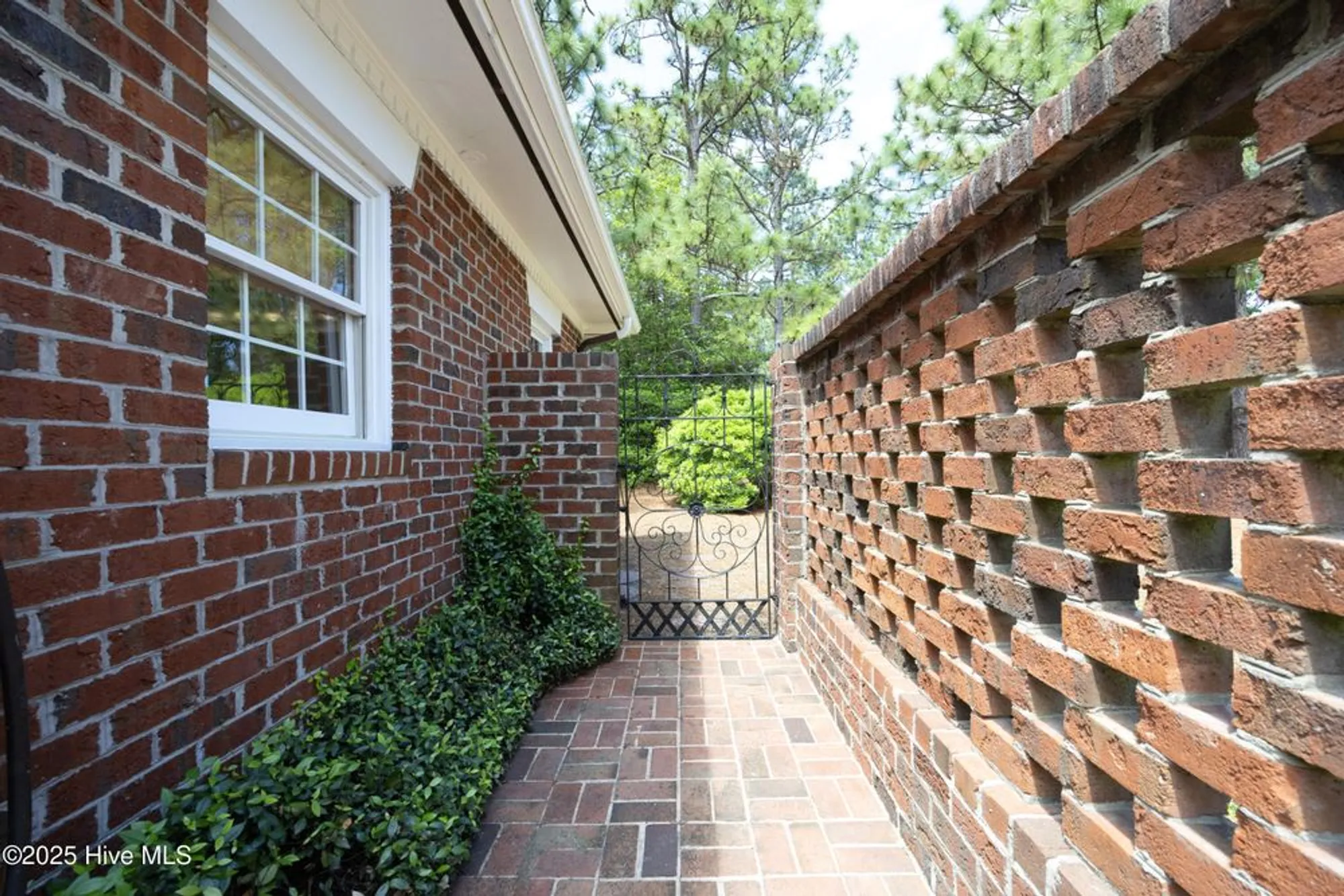 Property Slideshow image 39 of 45 | 3 drayton ct, Southern Pines, NC, 28387