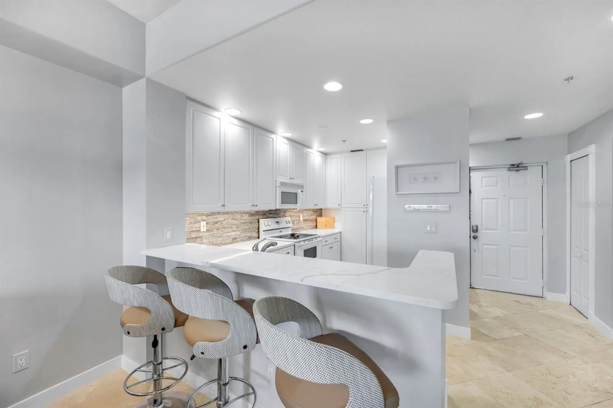 Property Slideshow image 11 of 40 | 2090 matecumbe key rd 1404, Punta Gorda, FL, 33955