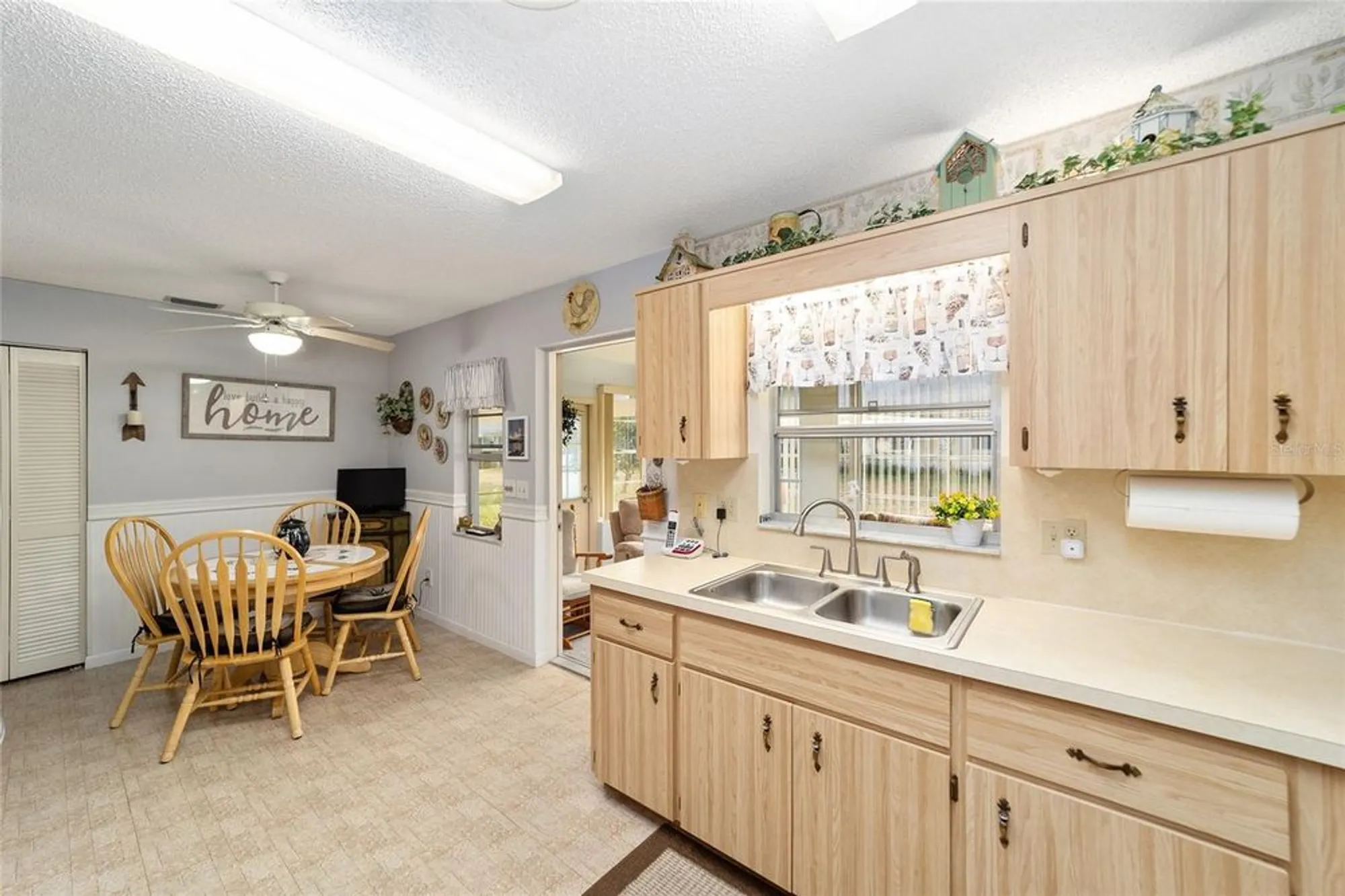 Property Slideshow image 13 of 34 | 8420 sw 93rd ln e, Ocala, FL, 34481
