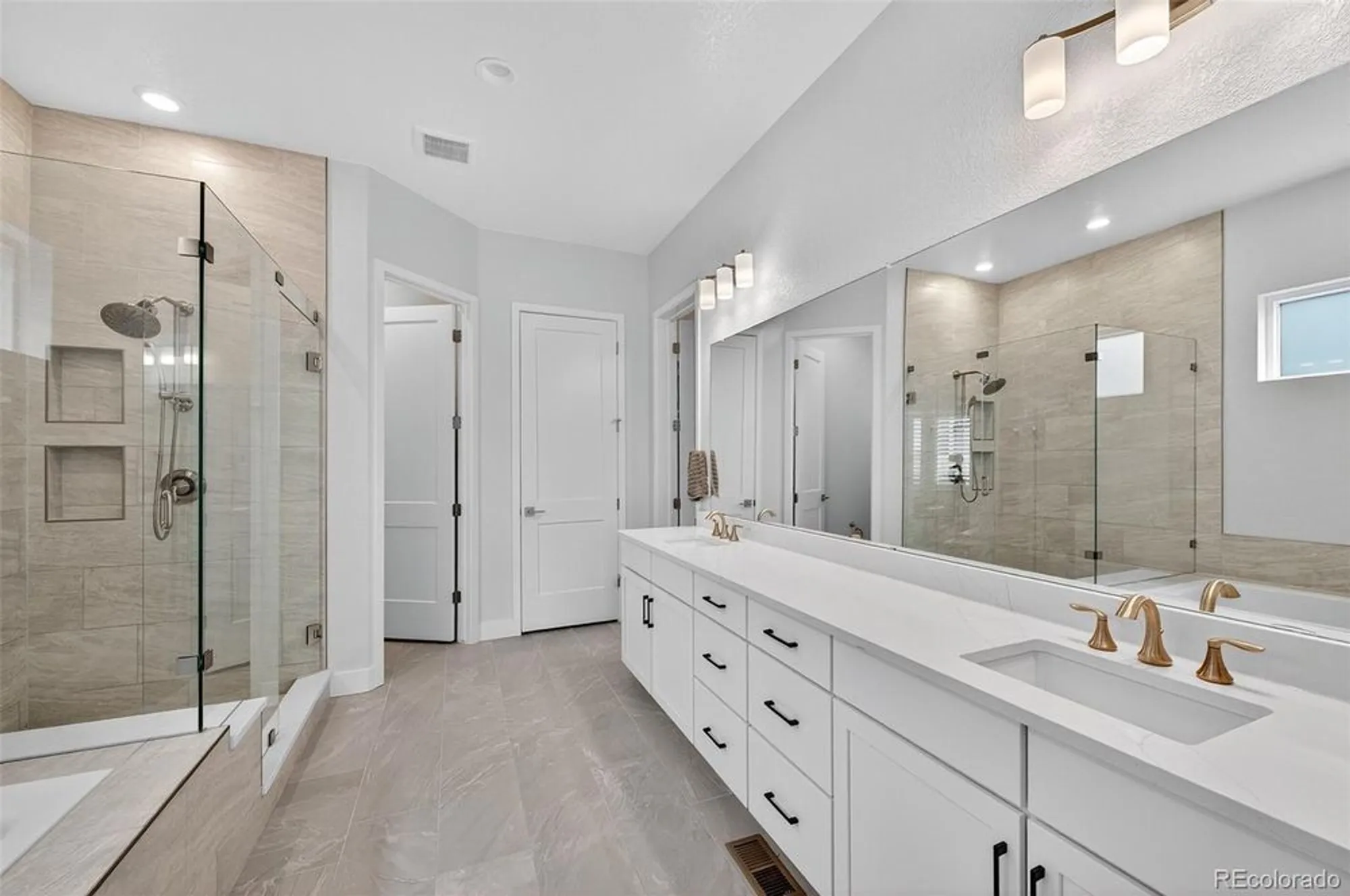 Property Slideshow image 18 of 46 | 11412 autumn moon st, Littleton, CO, 80125