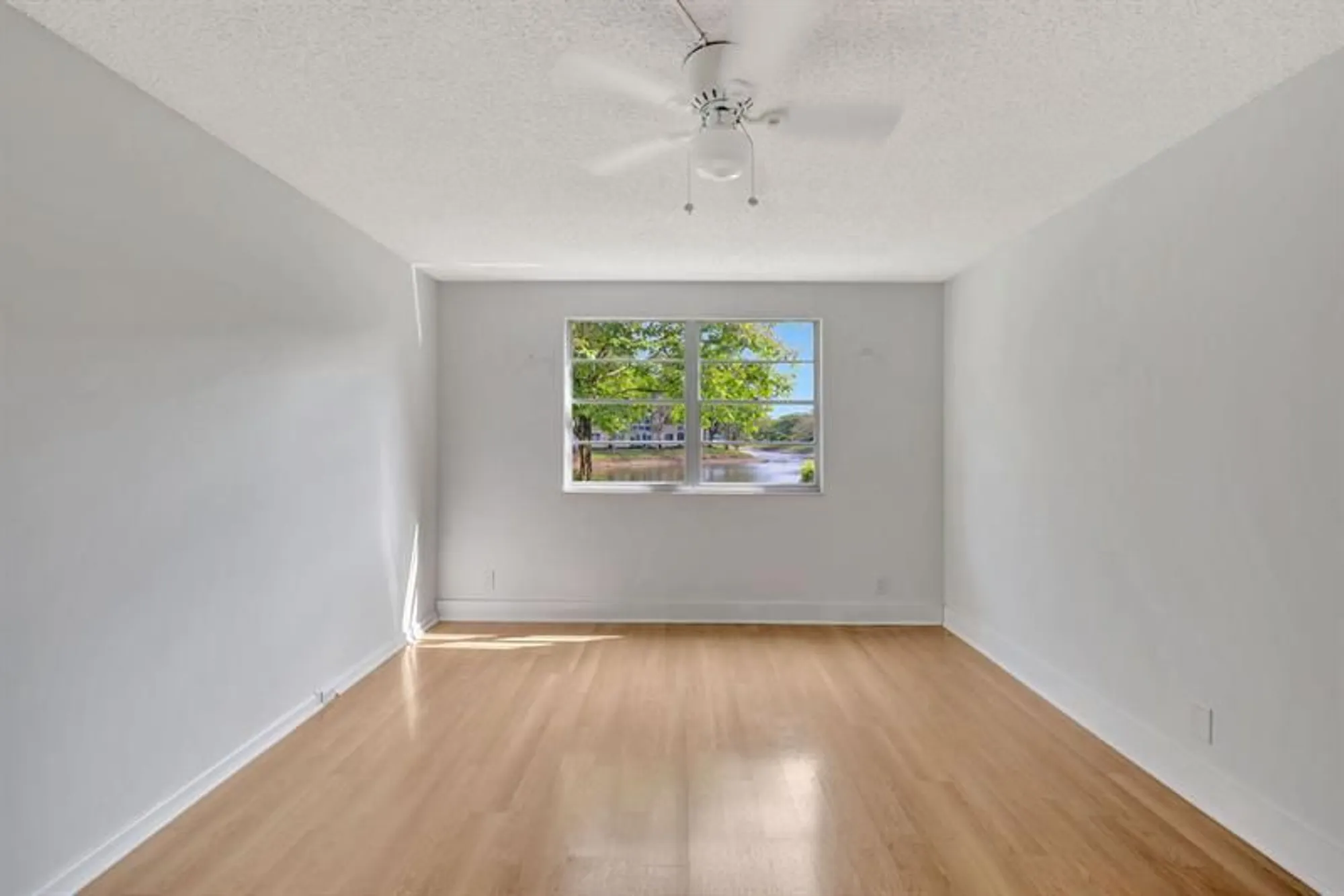 Property Slideshow image 19 of 50 | 1801 eleuthera pt e1, Coconut Creek, FL, 33066