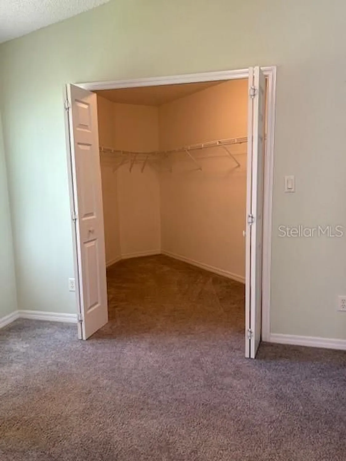 Property Slideshow image 23 of 40 | 4936 sawgrass lake cir, Leesburg, FL, 34748