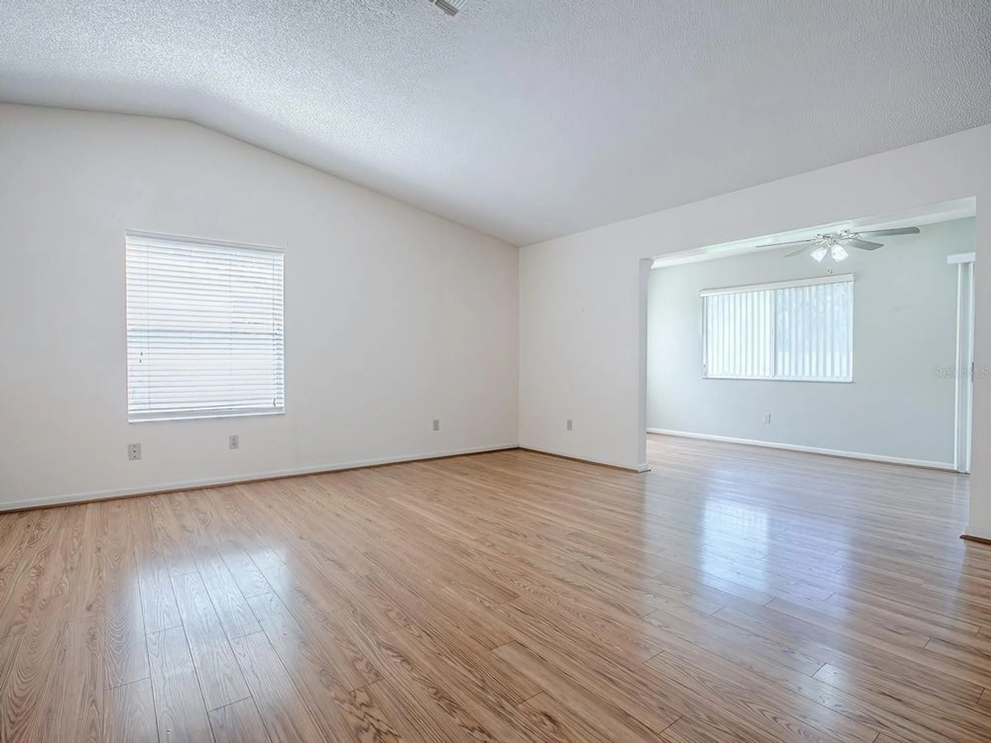 Property Slideshow image 13 of 43 | 642 glen oaks dr, Leesburg, FL, 34748