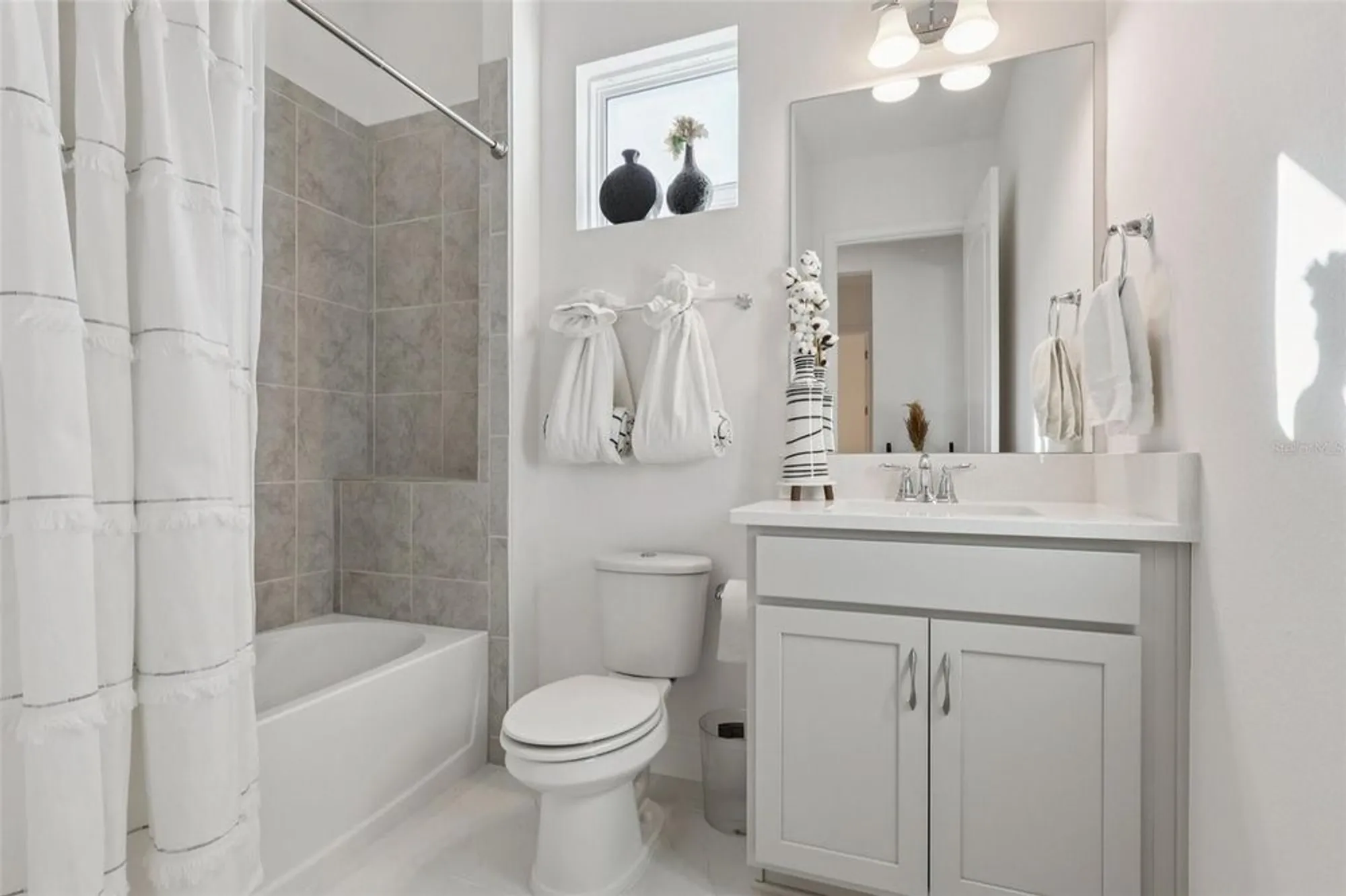 Property Slideshow image 24 of 42 | 5027 dancy ln, Saint Cloud, FL, 34772