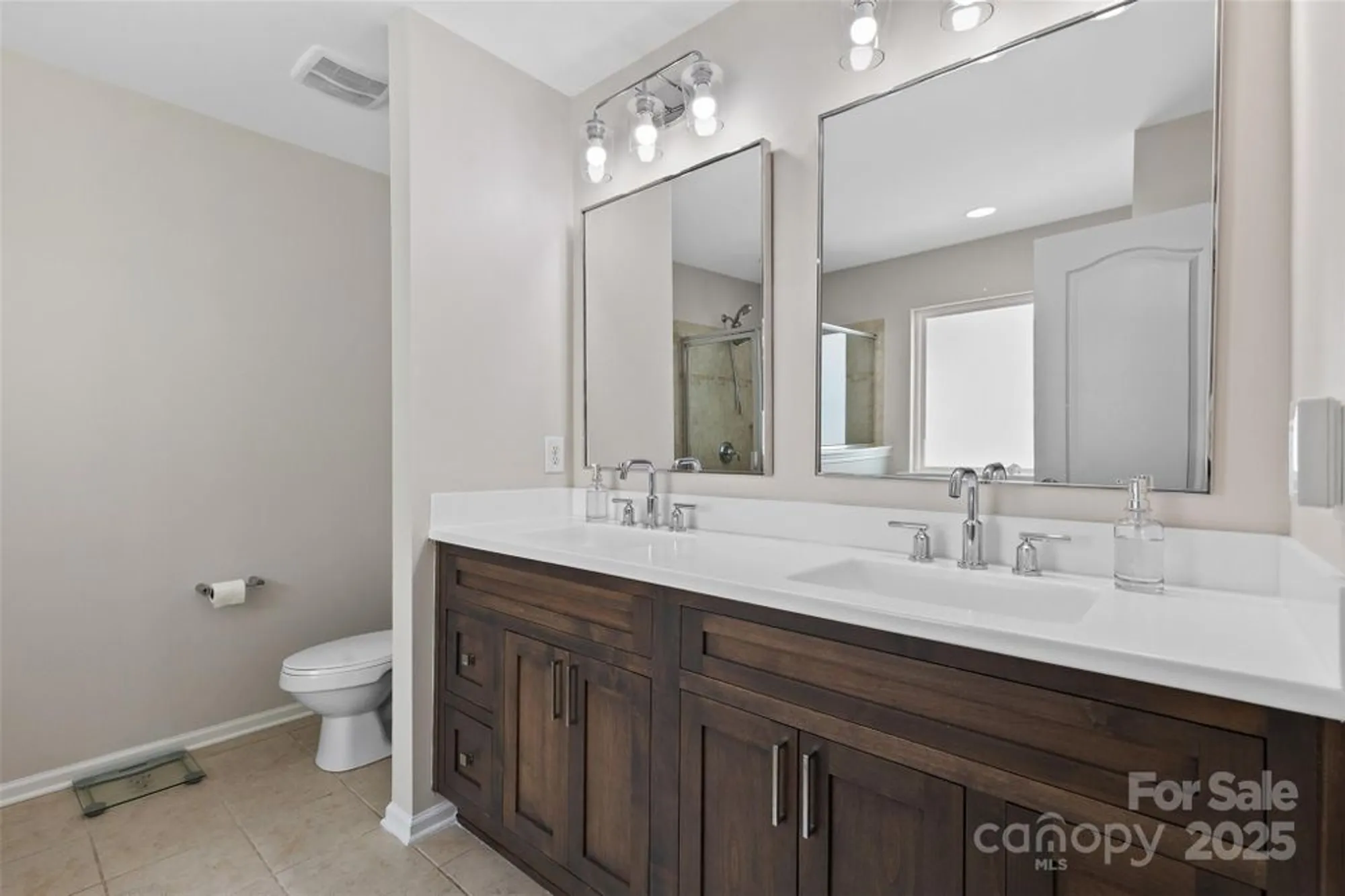 Property Slideshow image 30 of 39 | 2042 newport dr, Indian Land, SC, 29707