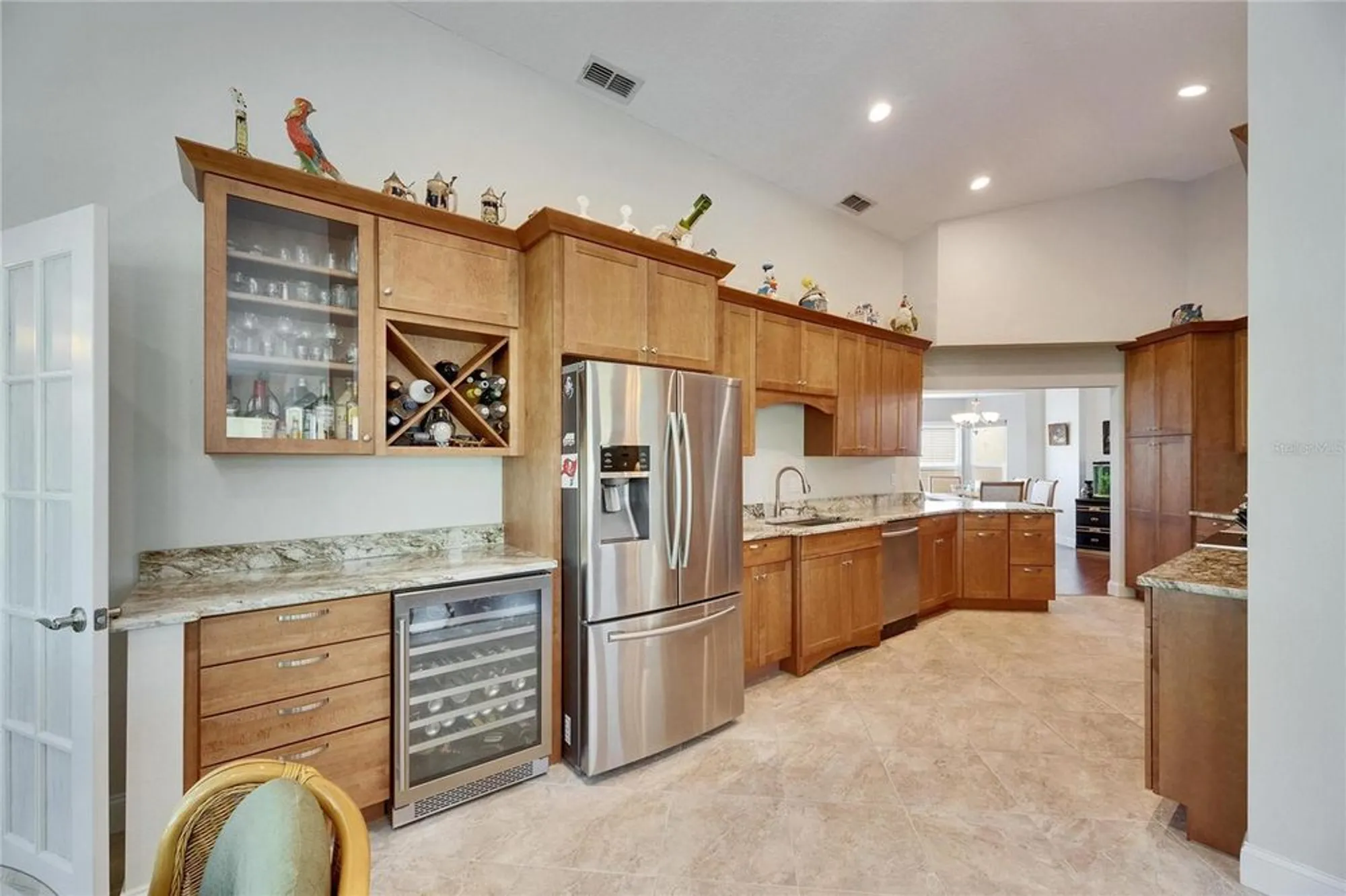 Property Slideshow image 22 of 81 | 334 northway dr, Sun City Center, FL, 33573