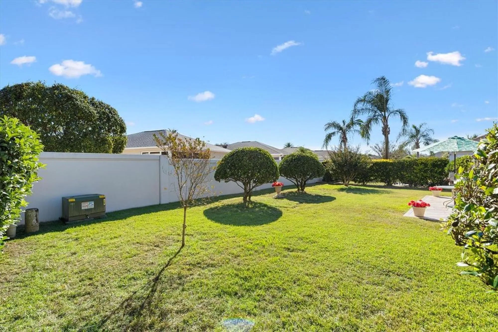 Property Slideshow image 32 of 37 | 552 society hill cir, The Villages, FL, 32162