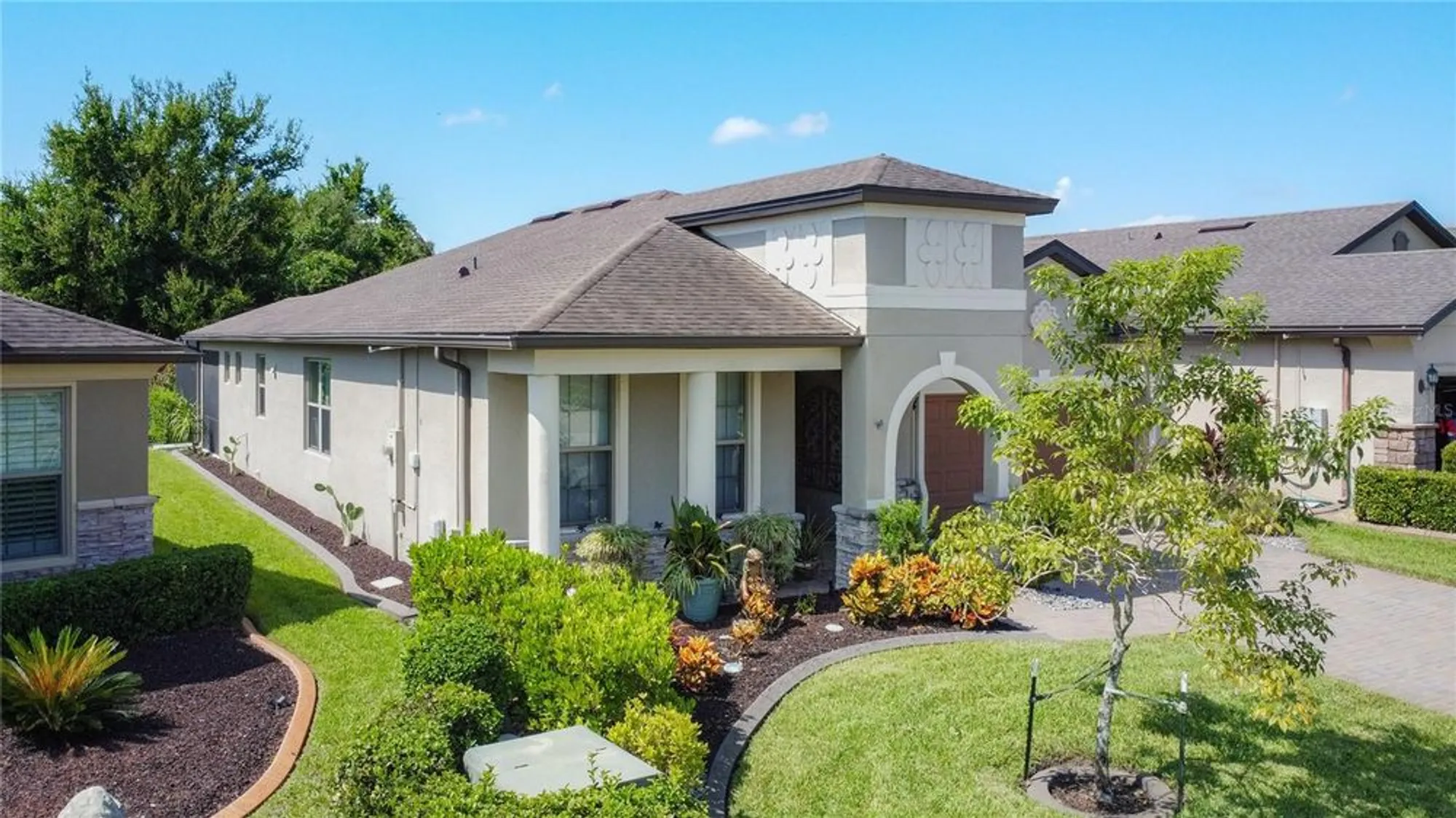 Property Slideshow image 5 of 68 | 588 cantabria dr, Davenport, FL, 33837