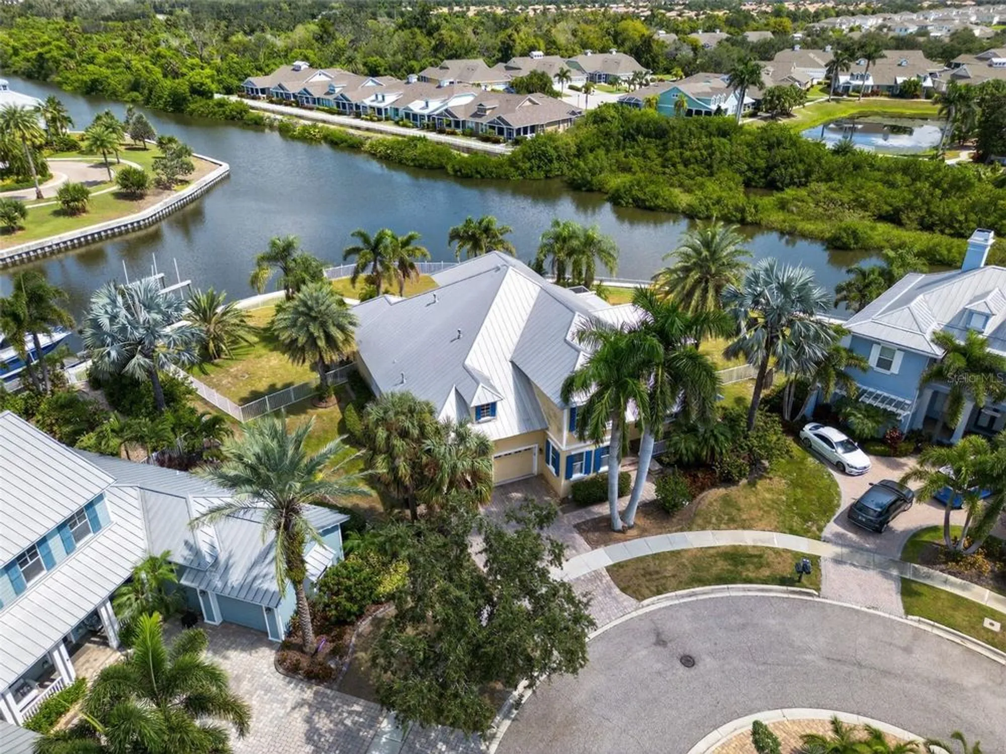 Property Slideshow image 33 of 56 | 5617 seagrass pl, Apollo Beach, FL, 33572