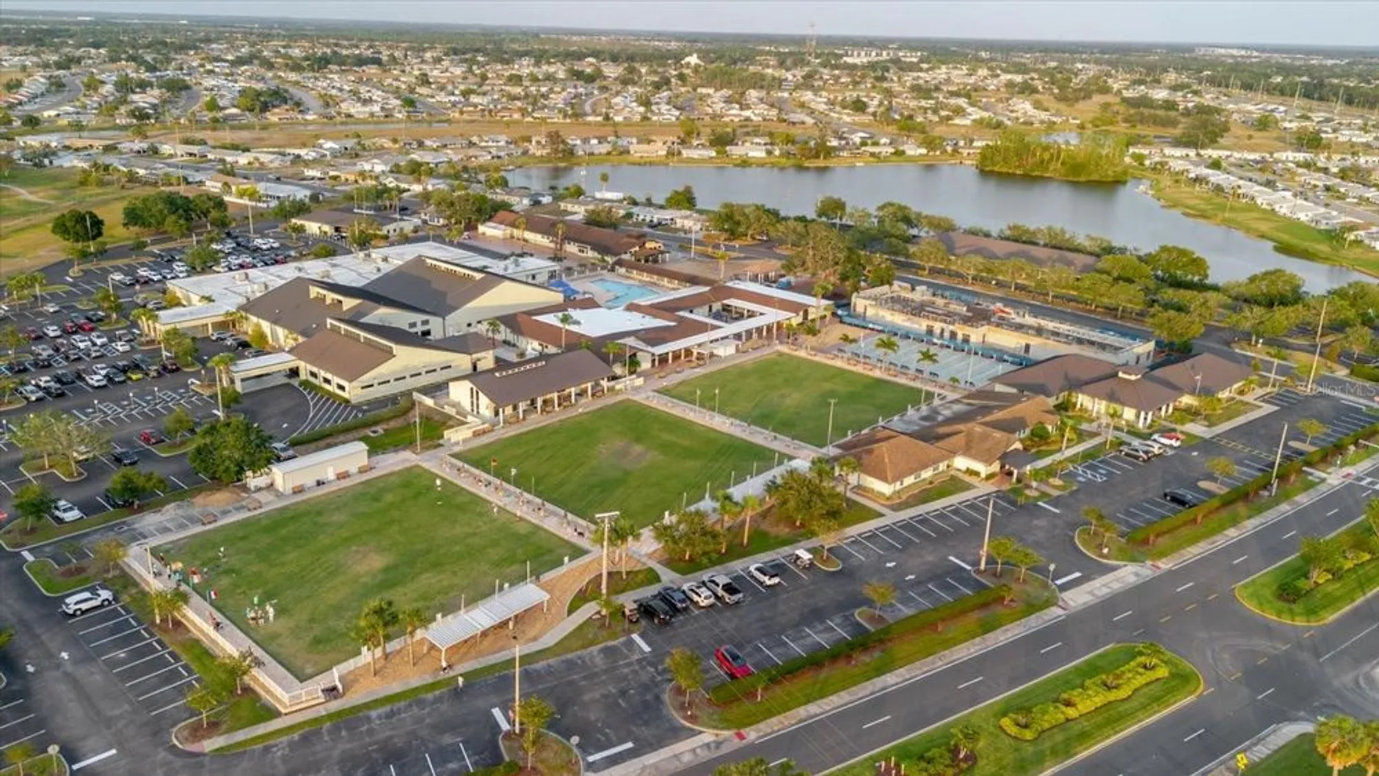 Property Slideshow image 34 of 60 | 646 allegheny dr, Sun City Center, FL, 33573