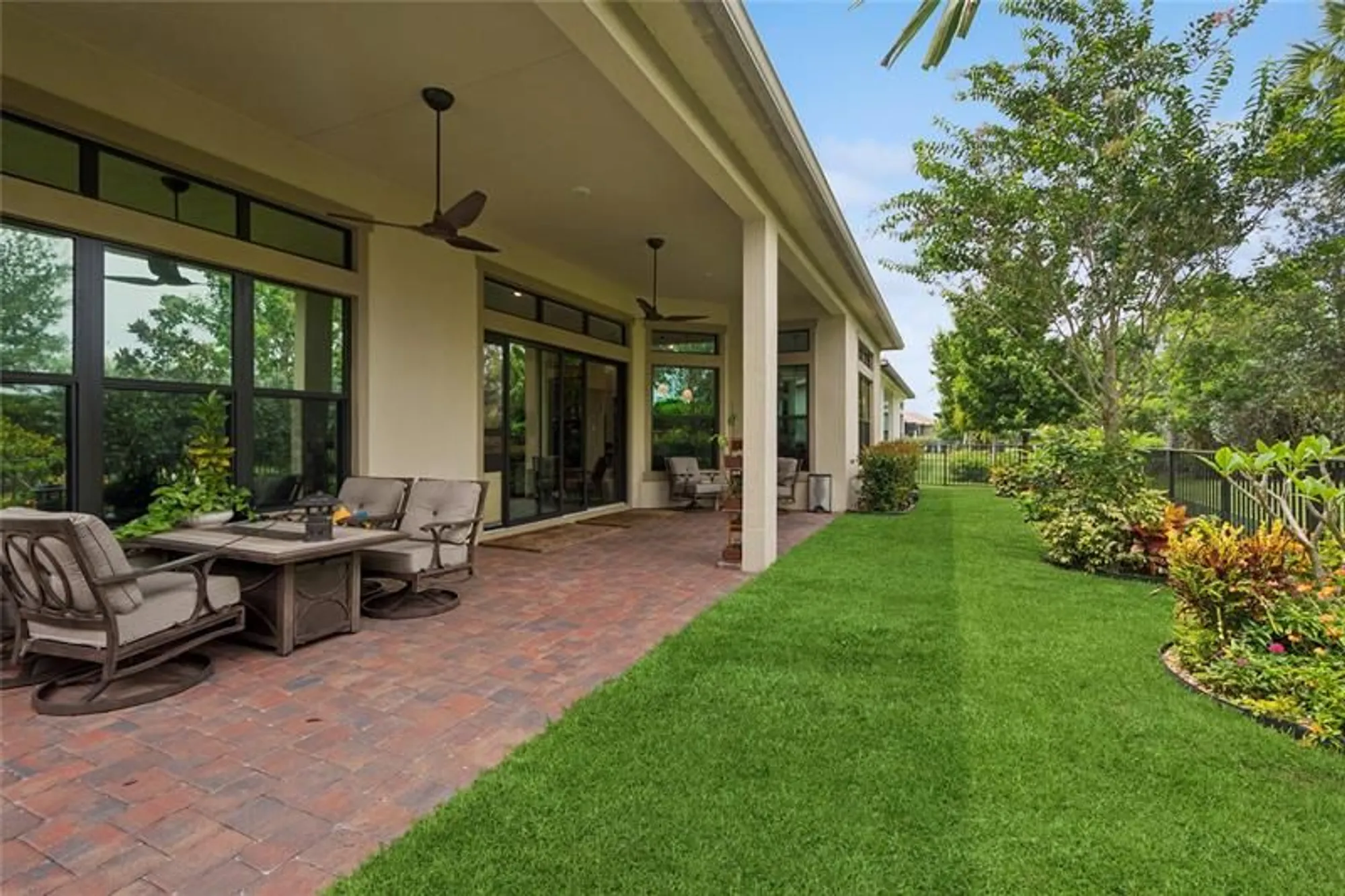 Property Slideshow image 20 of 40 | 9265 porto way, Parkland, FL, 33076