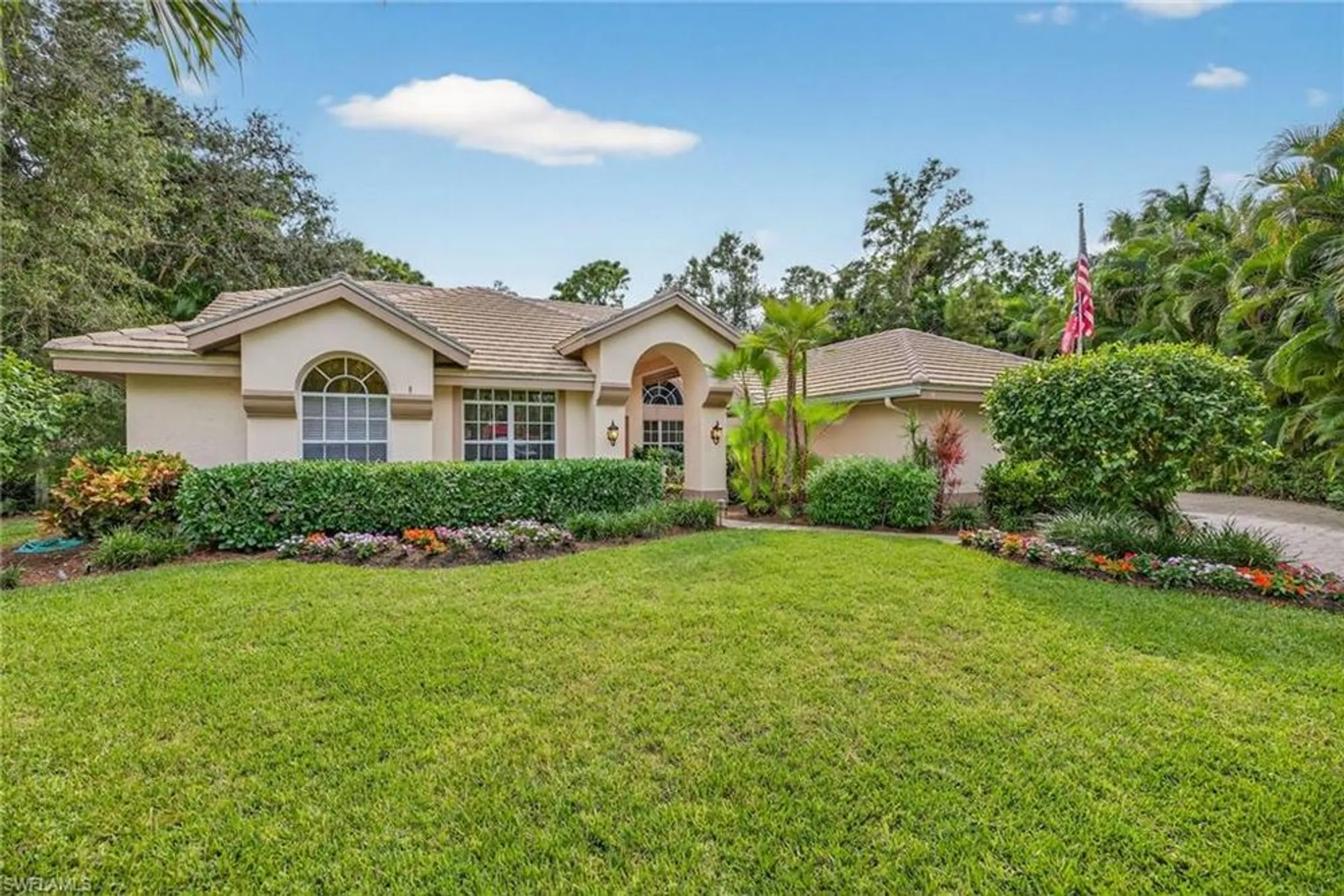 Property Slideshow image 32 of 44 | 3821 woodlake dr, Bonita Springs, FL, 34134