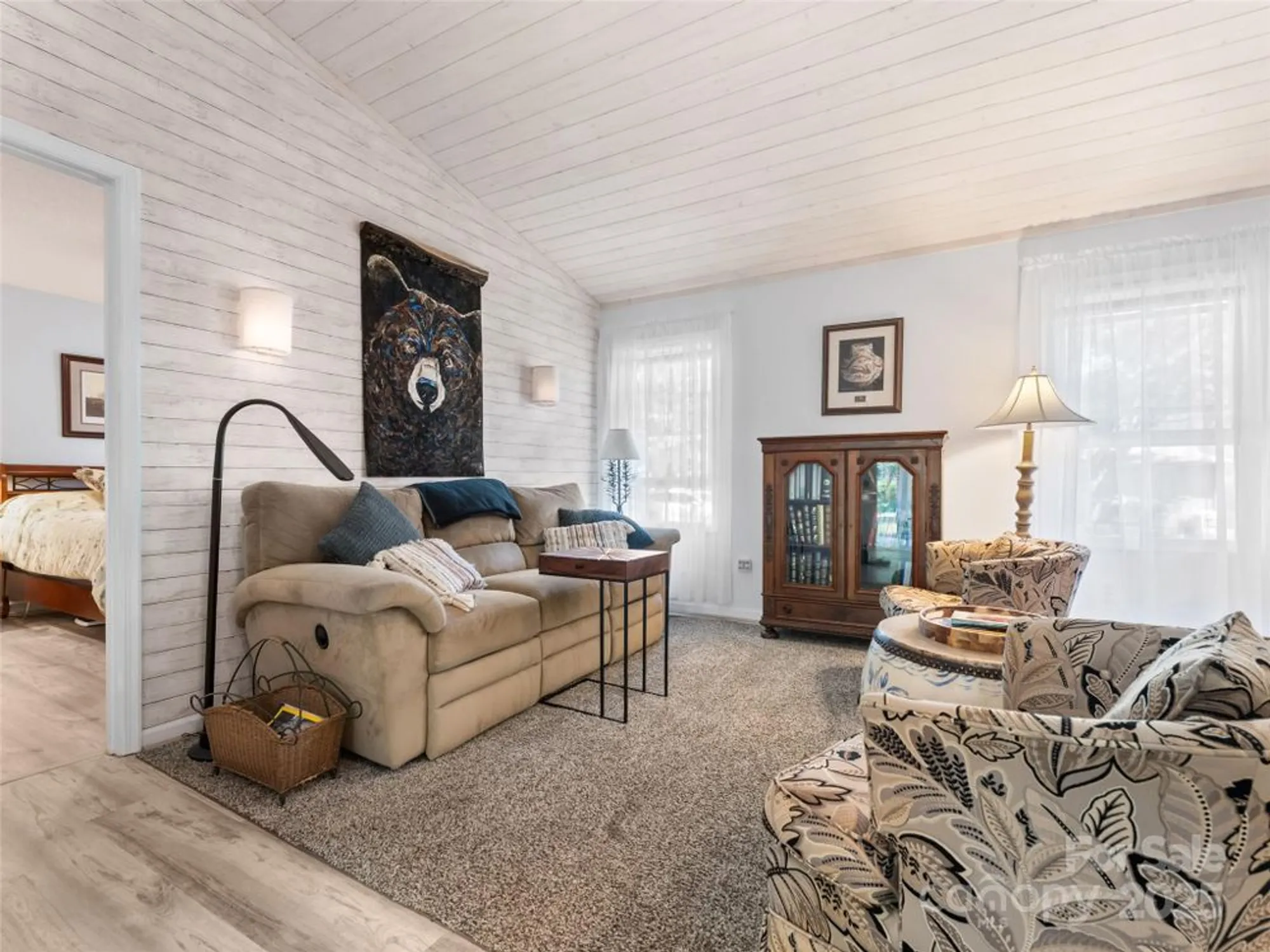 Property Slideshow image 9 of 37 | 33 resada dr, Brevard, NC, 28712