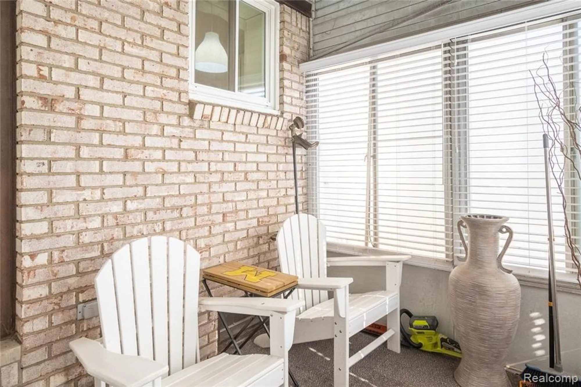 Property Slideshow image 17 of 36 | 61021 heritage blvd # 4, South Lyon, MI, 48178