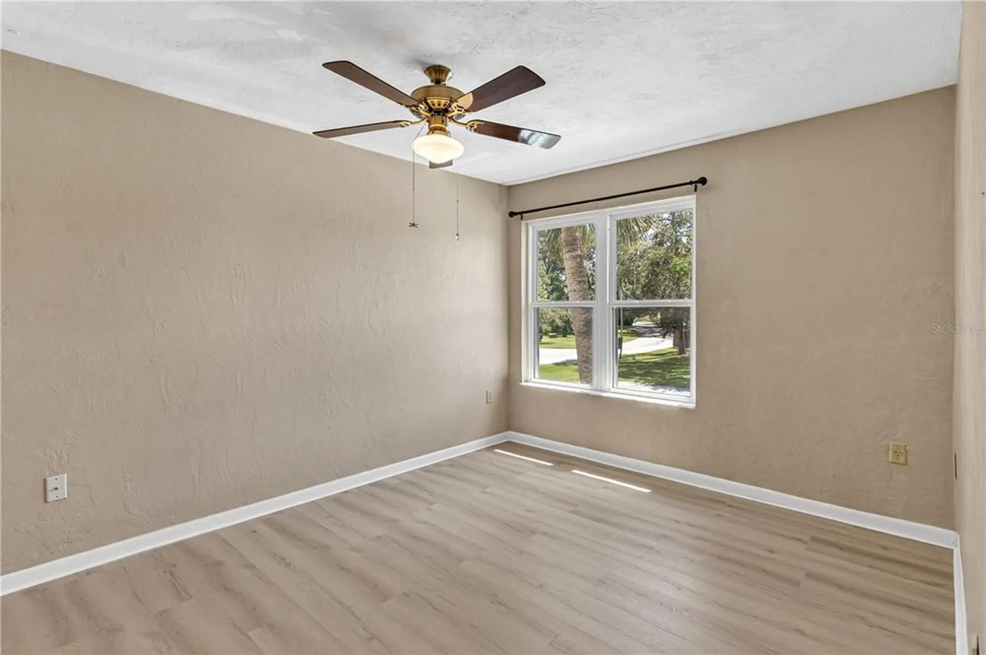 Property Slideshow image 27 of 40 | 14202 sandalwood dr # 202, Wildwood, FL, 34785