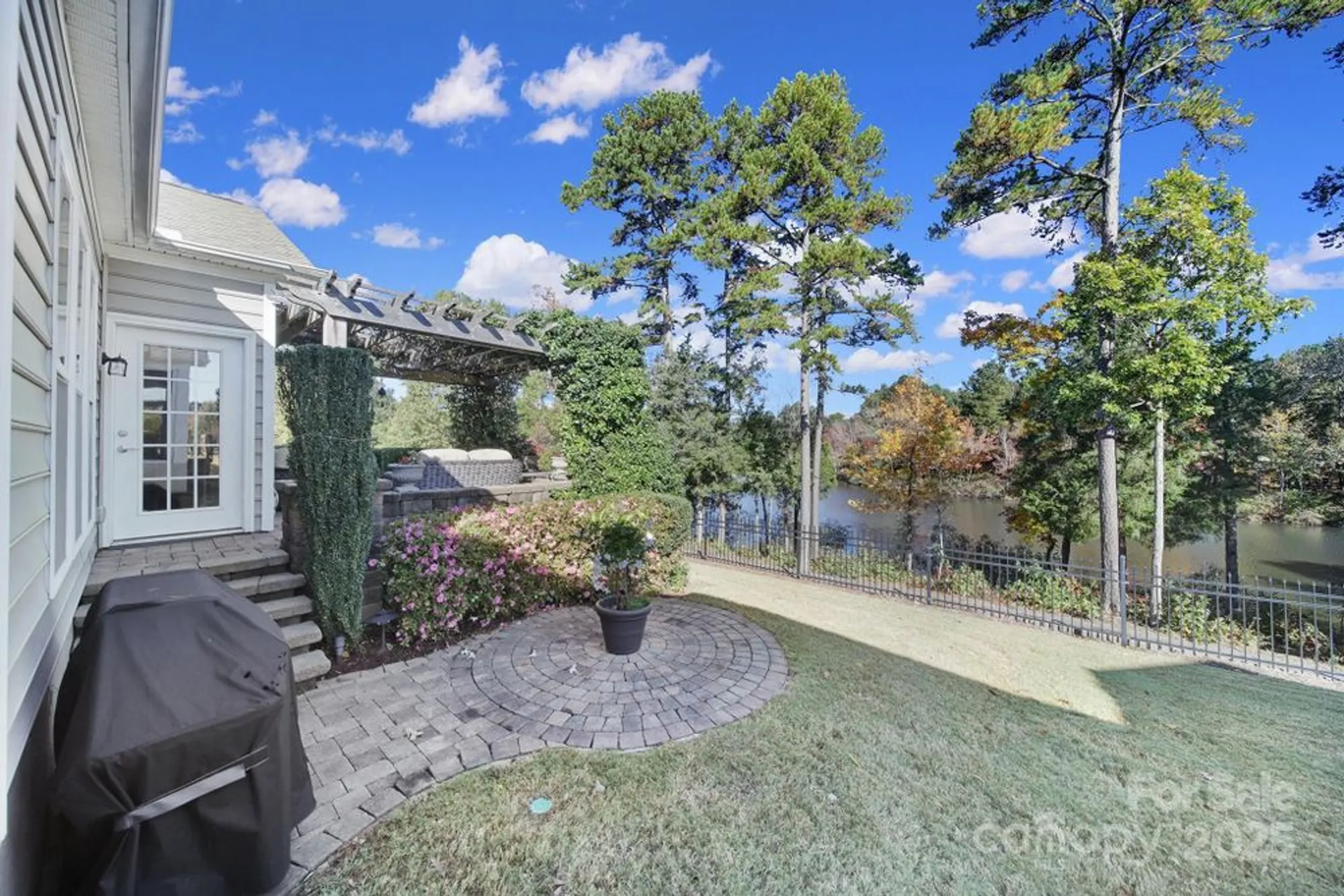 Property Slideshow image 38 of 48 | 7228 shenandoah dr, Fort Mill, SC, 29707