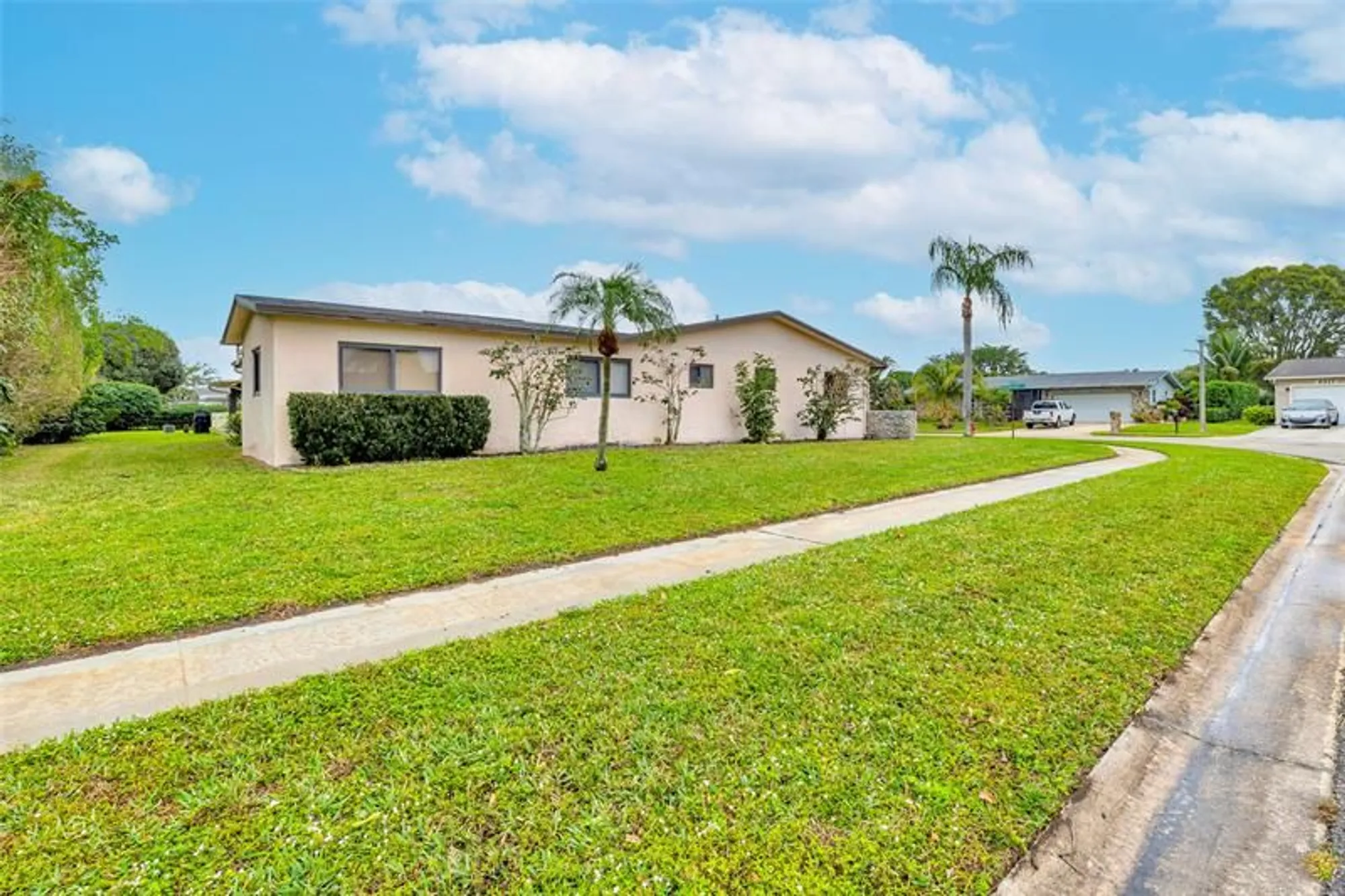 Property Slideshow image 7 of 56 | 6334 whispering wind way, Delray Beach, FL, 33484