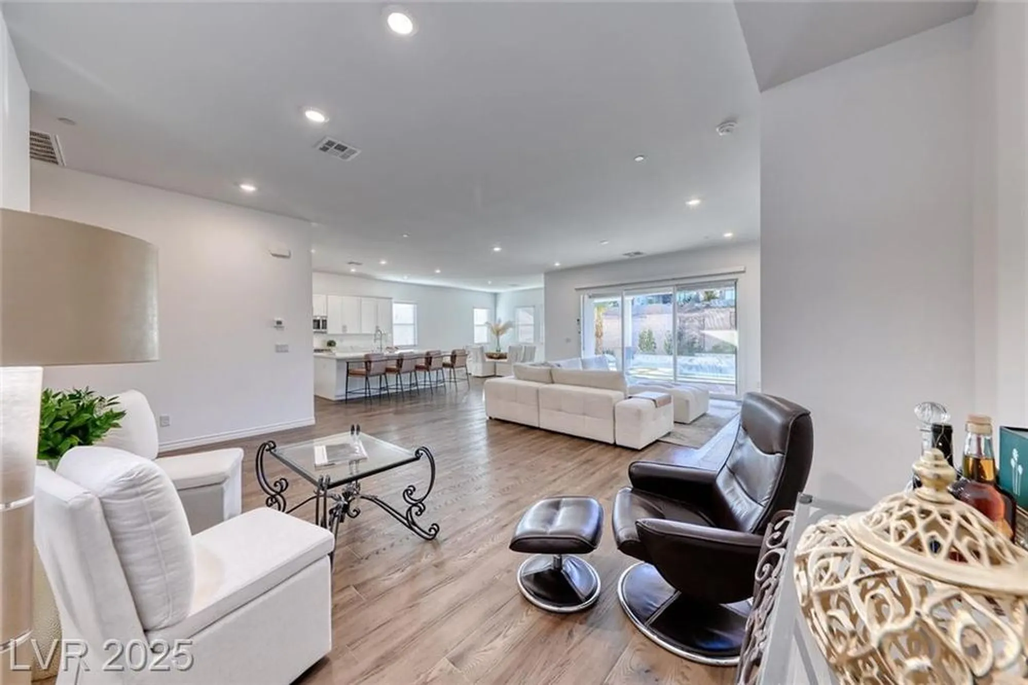 Property Slideshow image 12 of 65 | 141 juliette pointe ln, Henderson, NV, 89011