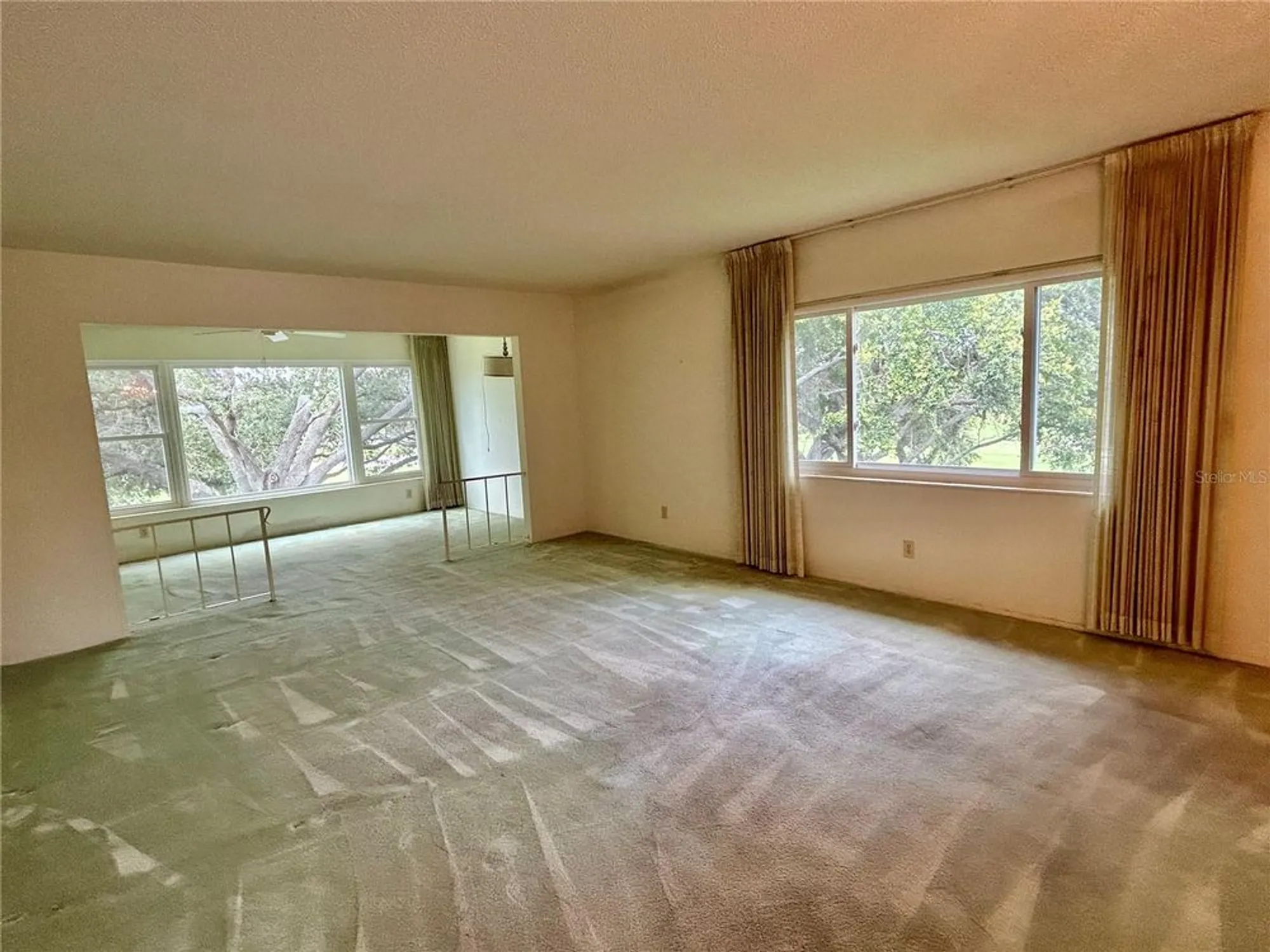 Property Slideshow image 13 of 57 | 2350 haitian dr 60, Clearwater, FL, 33763