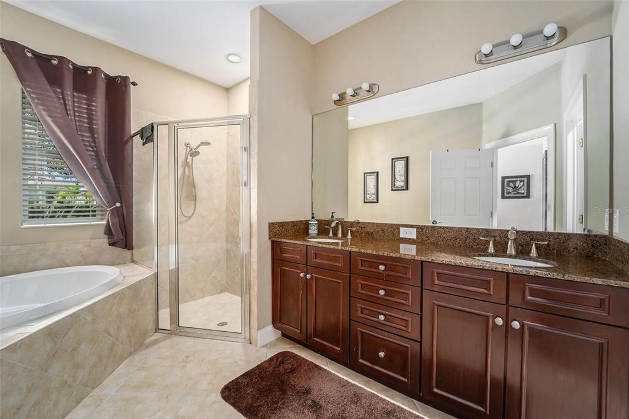 Property Slideshow image 27 of 31 | 5516 luminar pointe ln, Apollo Beach, FL, 33572
