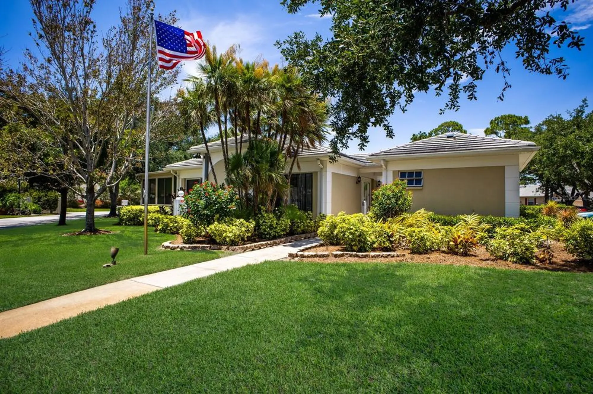 Property Slideshow image 27 of 28 | 915 barclay ct, Venice, FL, 34293