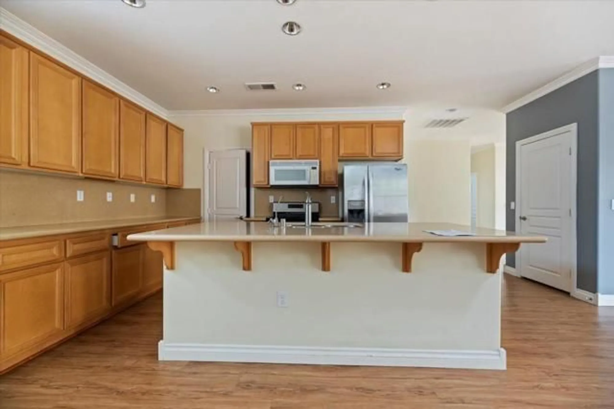 Property Slideshow image 17 of 44 | 1563 quiet crk, Beaumont, CA, 92223