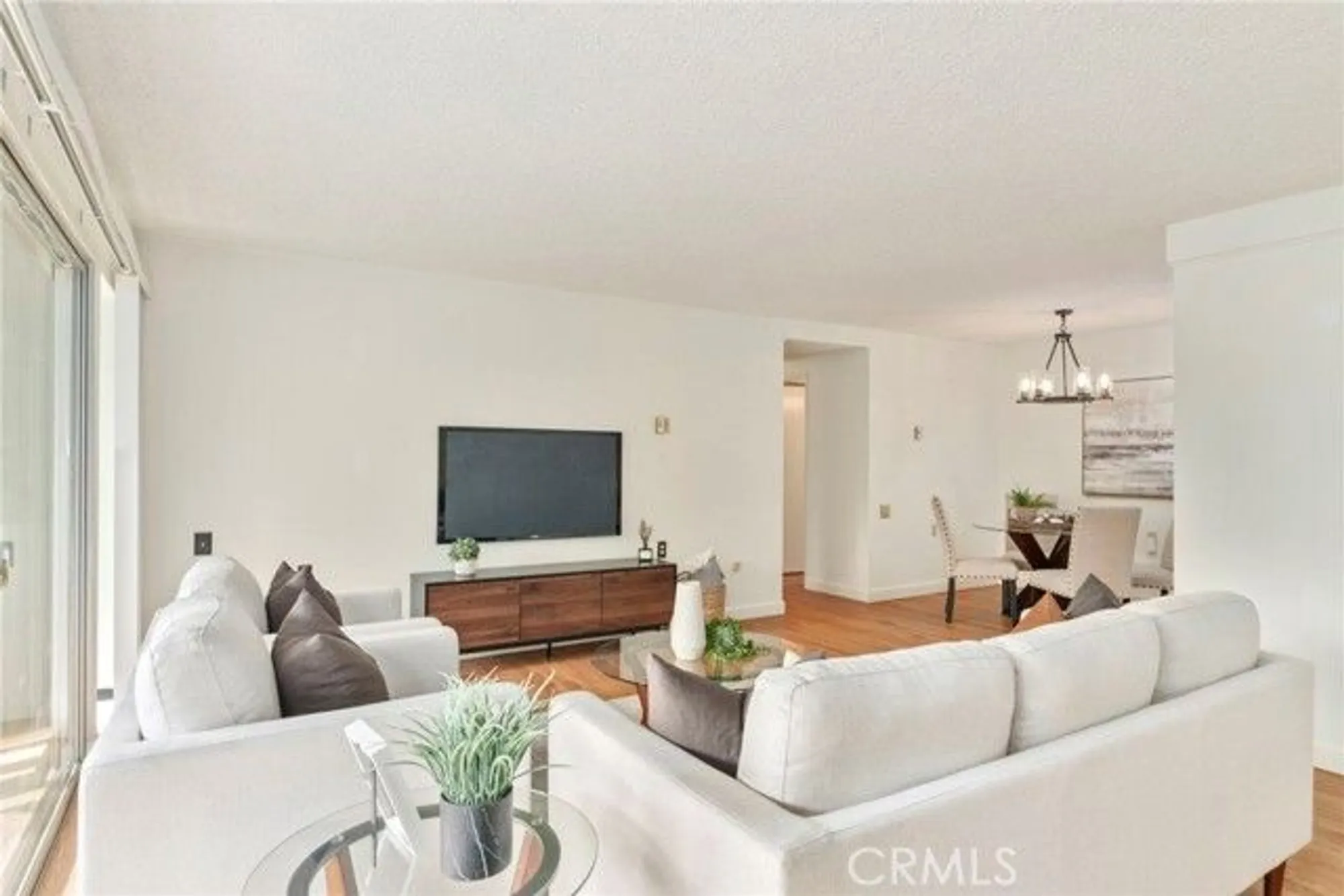 Property Slideshow image 8 of 35 | 225 avenida majorca n, Laguna Woods, CA, 92637