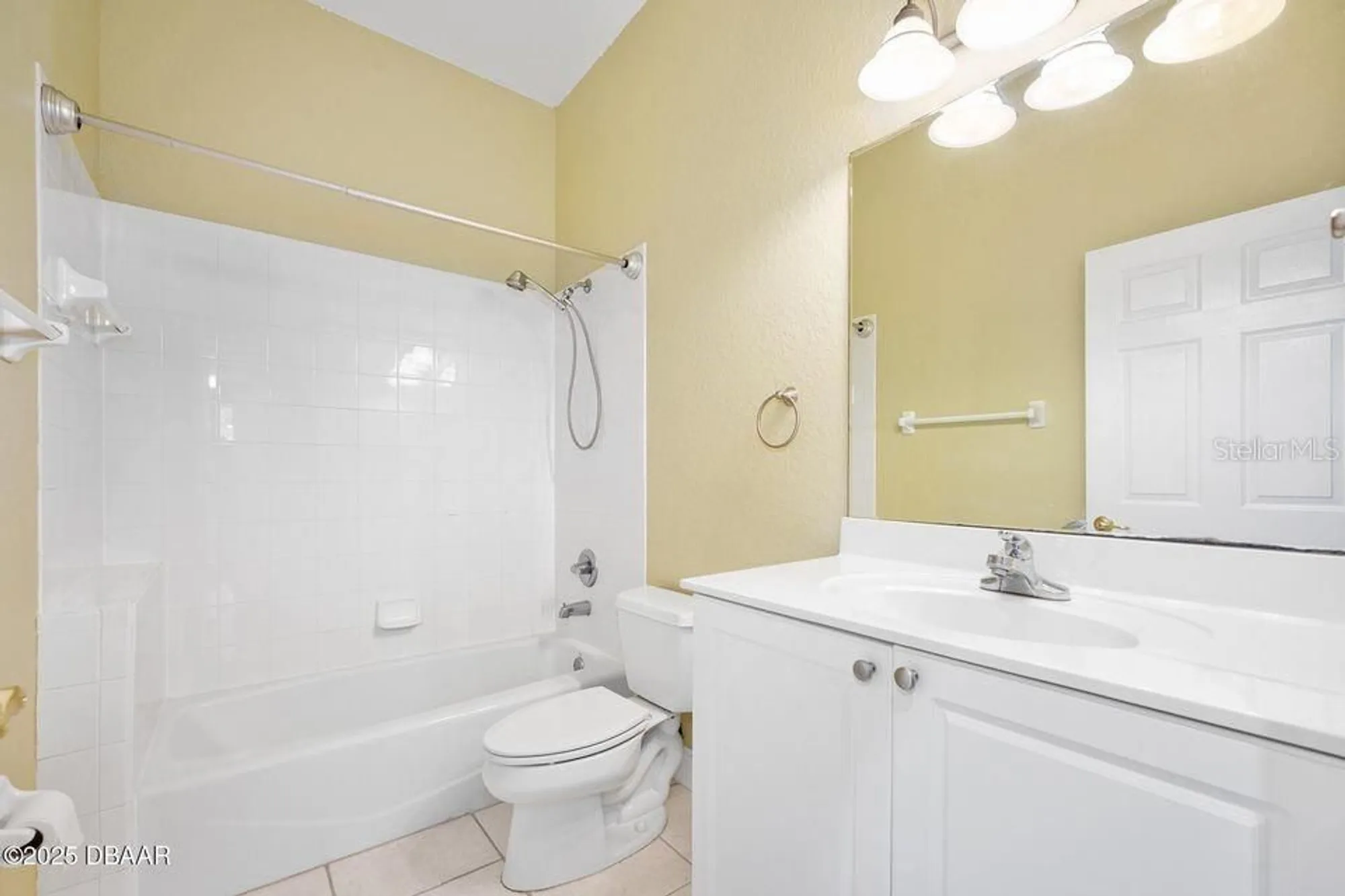 Property Slideshow image 30 of 70 | 3132 connemara dr, Ormond Beach, FL, 32174