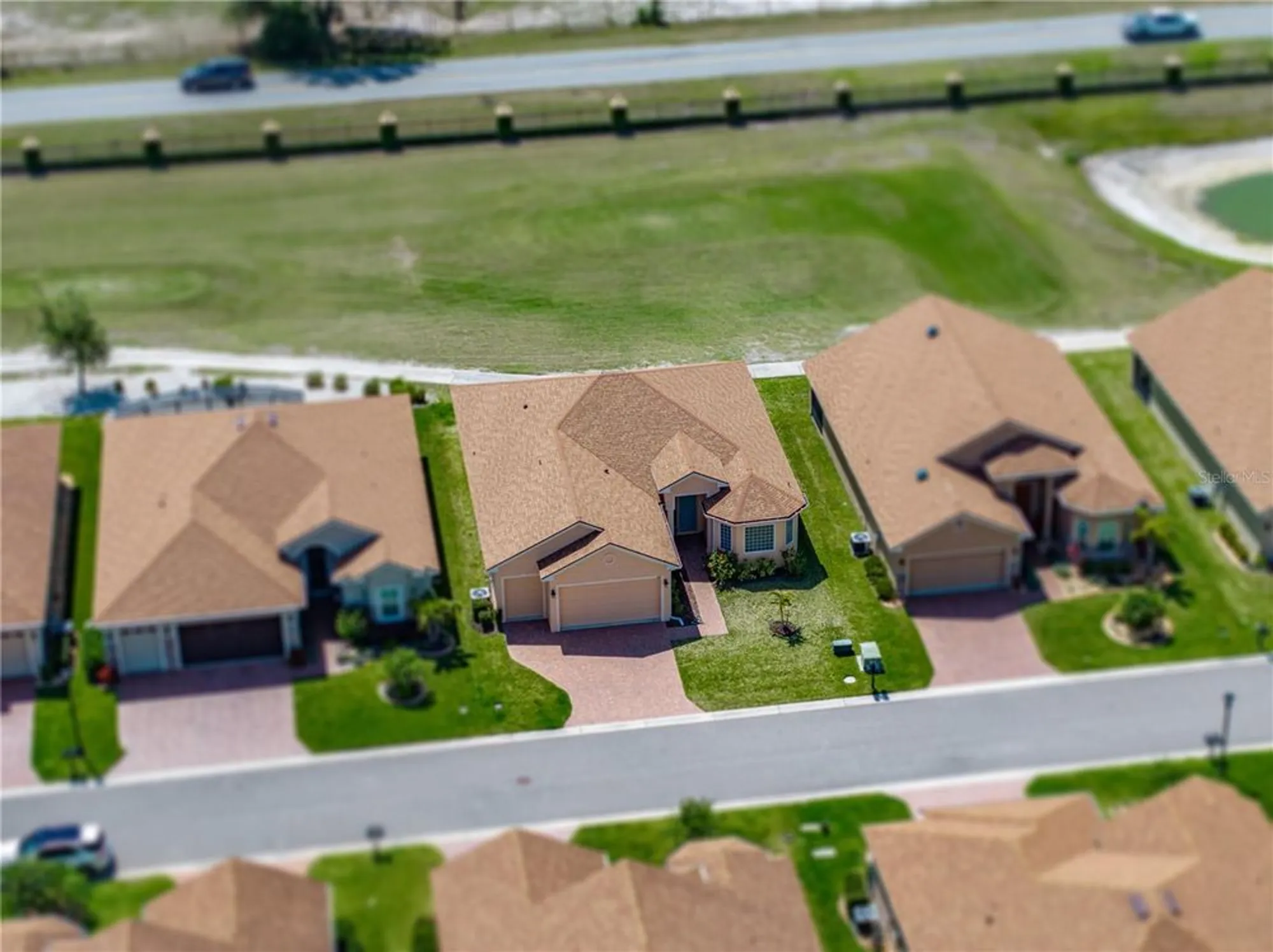 Property Slideshow image 60 of 90 | 1124 sawgrass dr, Winter Haven, FL, 33884