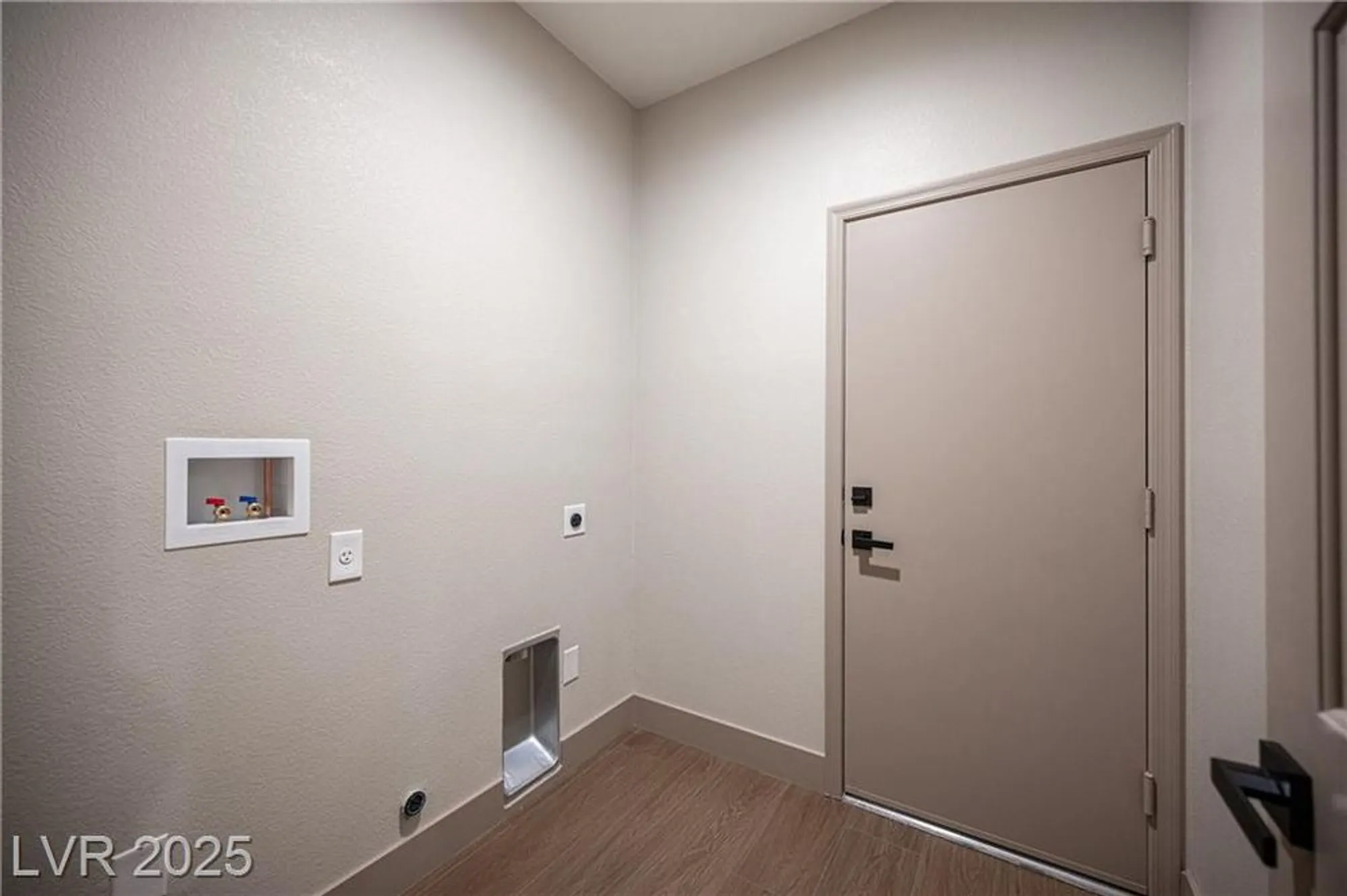 Property Slideshow image 22 of 27 | 1977 high mesa dr, Henderson, NV, 89012