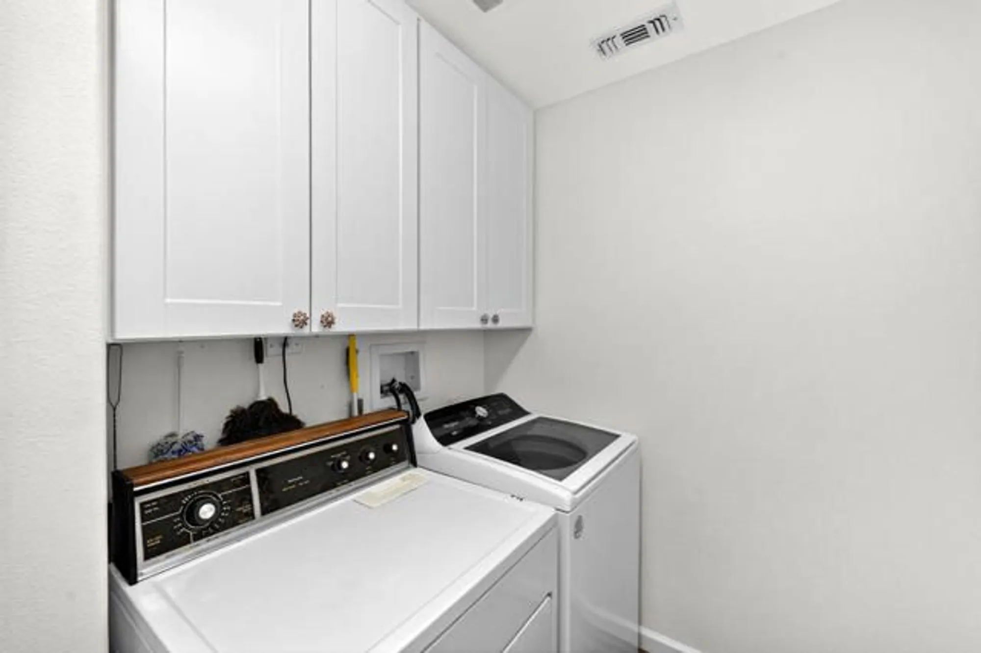 Property Slideshow image 18 of 37 | 78441 desert willow dr, Palm Desert, CA, 92211