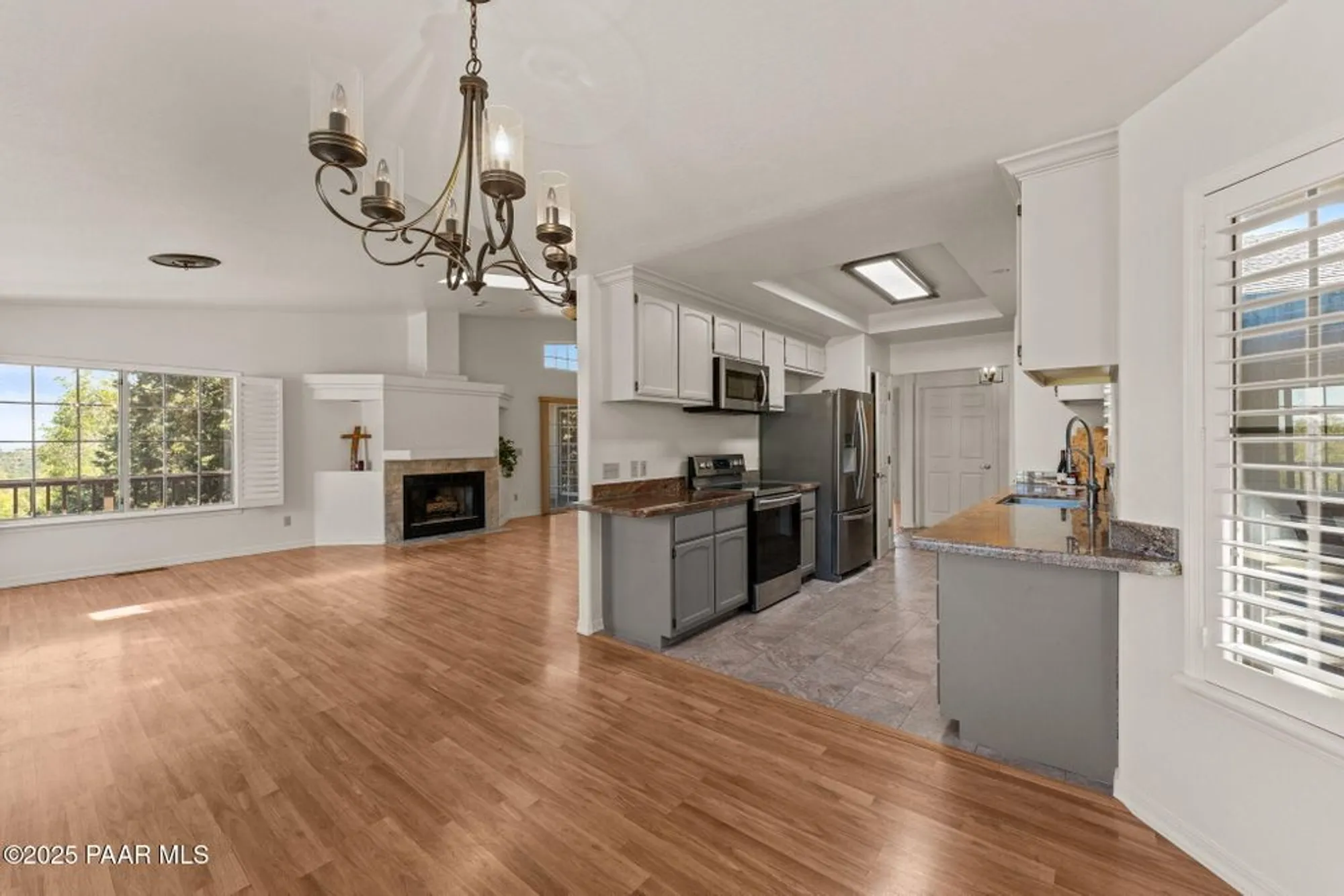 Property Slideshow image 5 of 51 | 895 sunrise blvd, Prescott, AZ, 86301