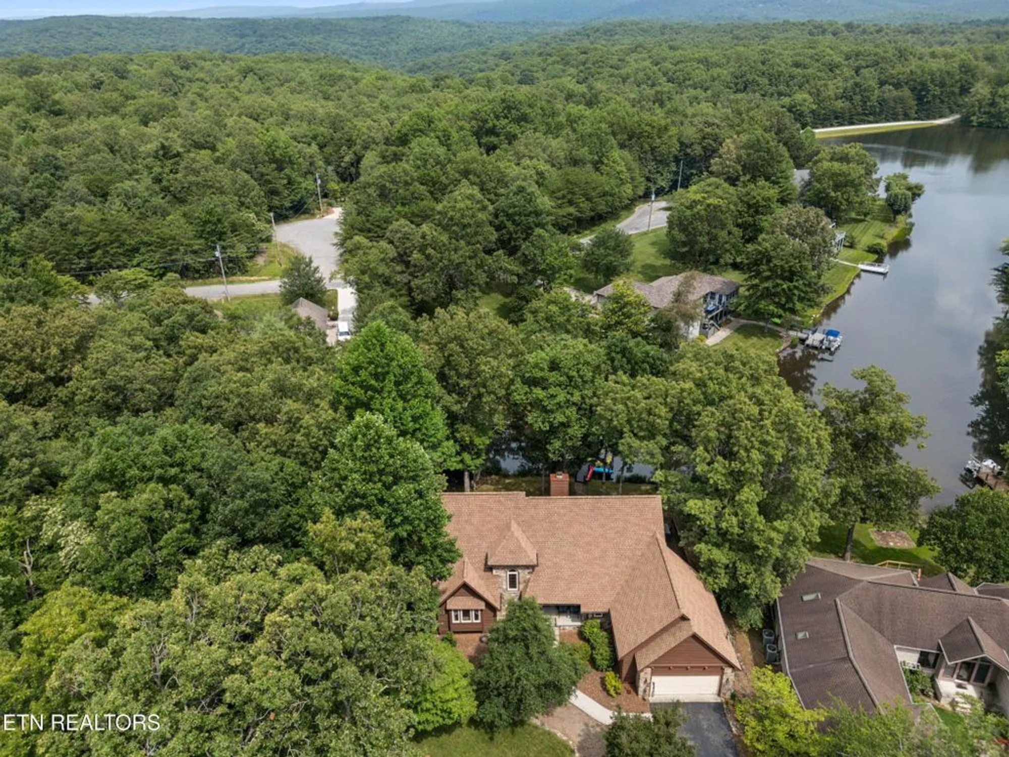 Property Slideshow image 51 of 52 | 116 knollwood ln, Crossville, TN, 38558