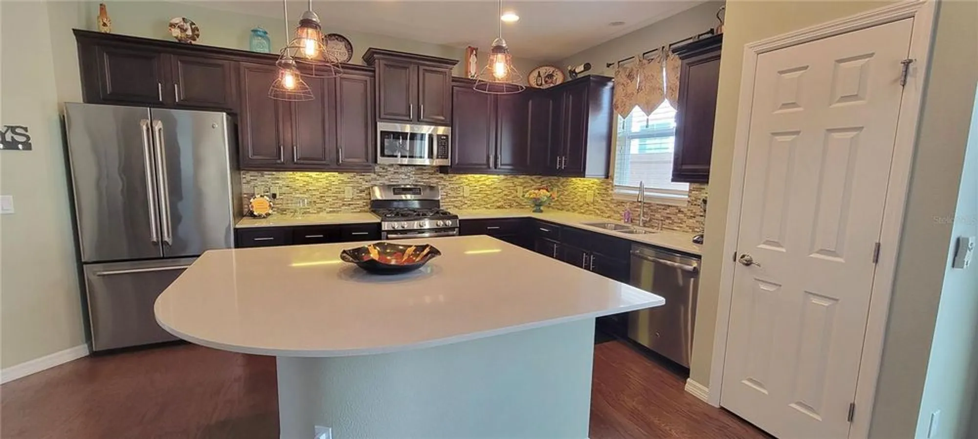 Property Slideshow image 5 of 61 | 79 bayou bend rd, Groveland, FL, 34736