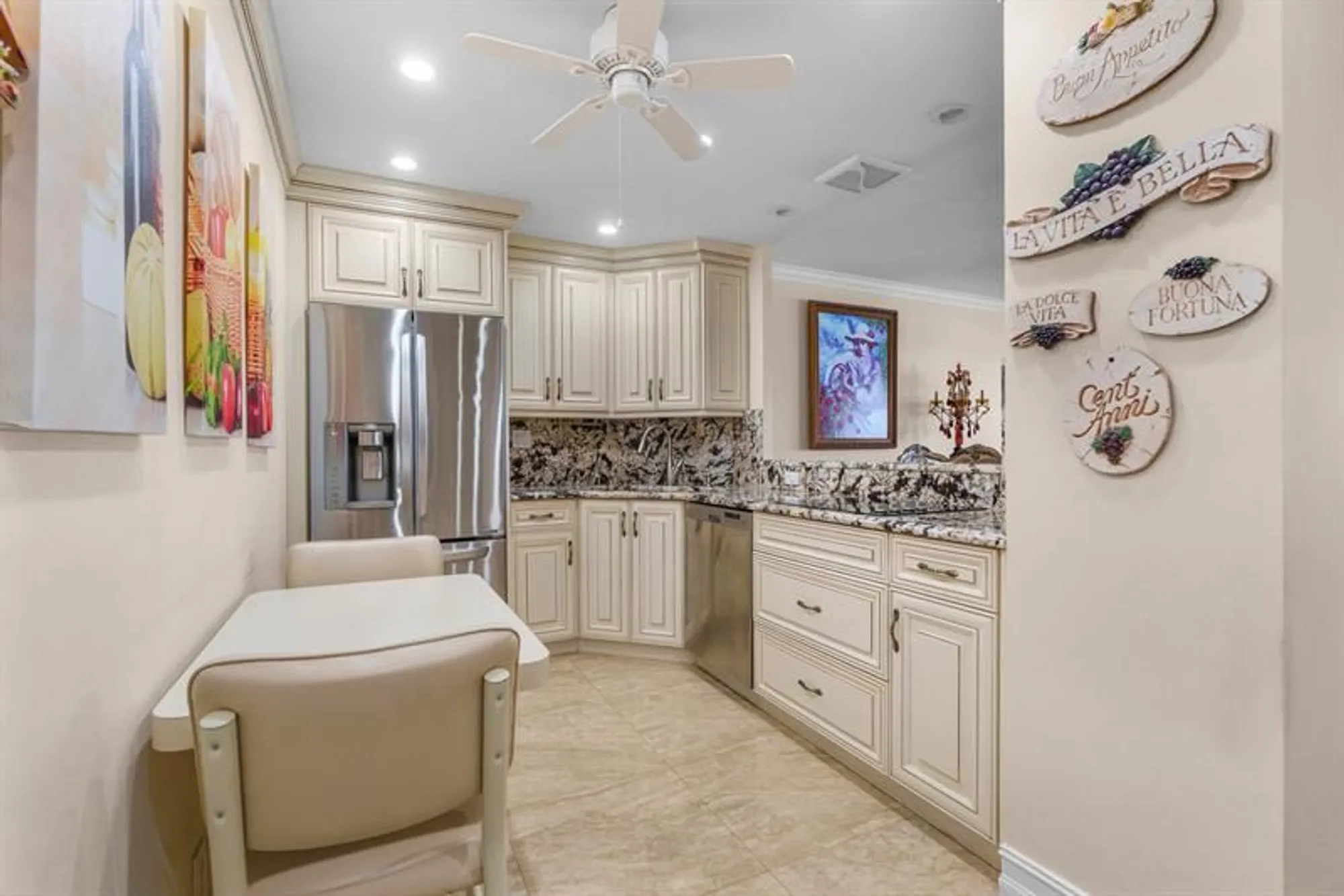 Property Slideshow image 21 of 48 | 3333 ne 34th st 810, Fort Lauderdale, FL, 33308