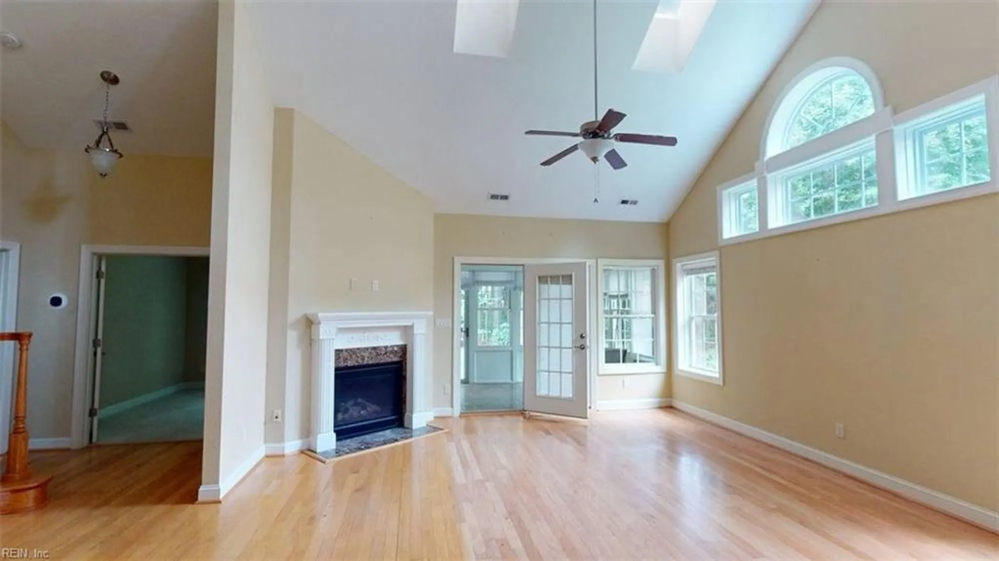 Property Slideshow image 6 of 50 | 1441 carrolton way # 165, Chesapeake, VA, 23320