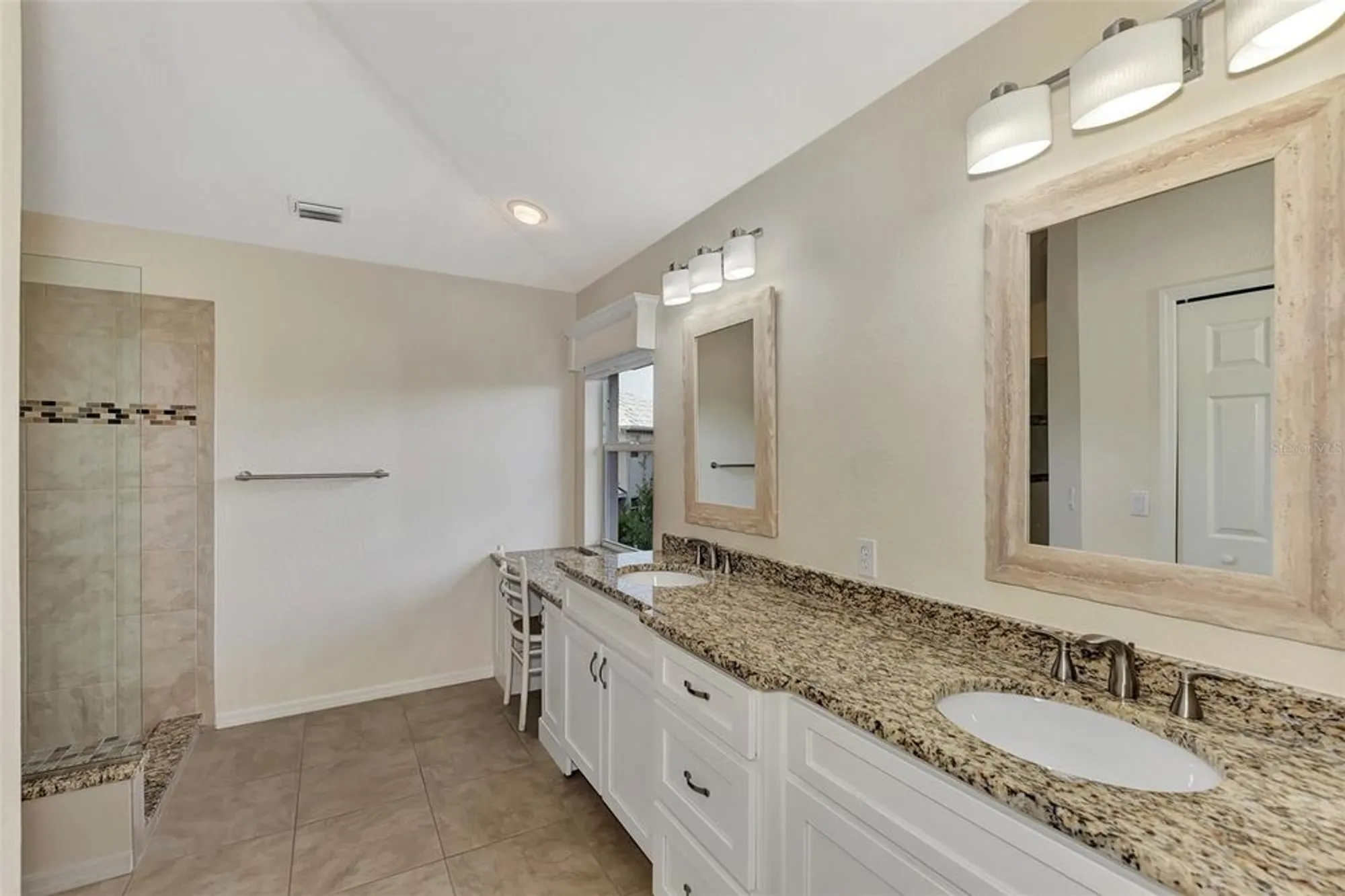 Property Slideshow image 26 of 68 | 14080 willow glen ct apt 233, Port Charlotte, FL, 33953