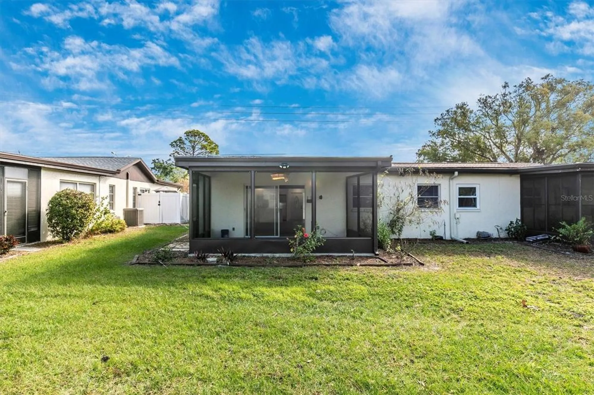 Property Slideshow image 57 of 74 | 6124 green view dr # 139, Sarasota, FL, 34231