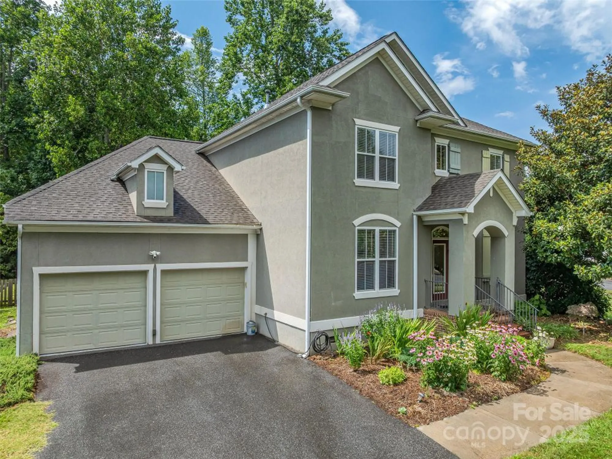 Property Slideshow image 3 of 36 | 257 fennel dun cir, Biltmore Lake, NC, 28715