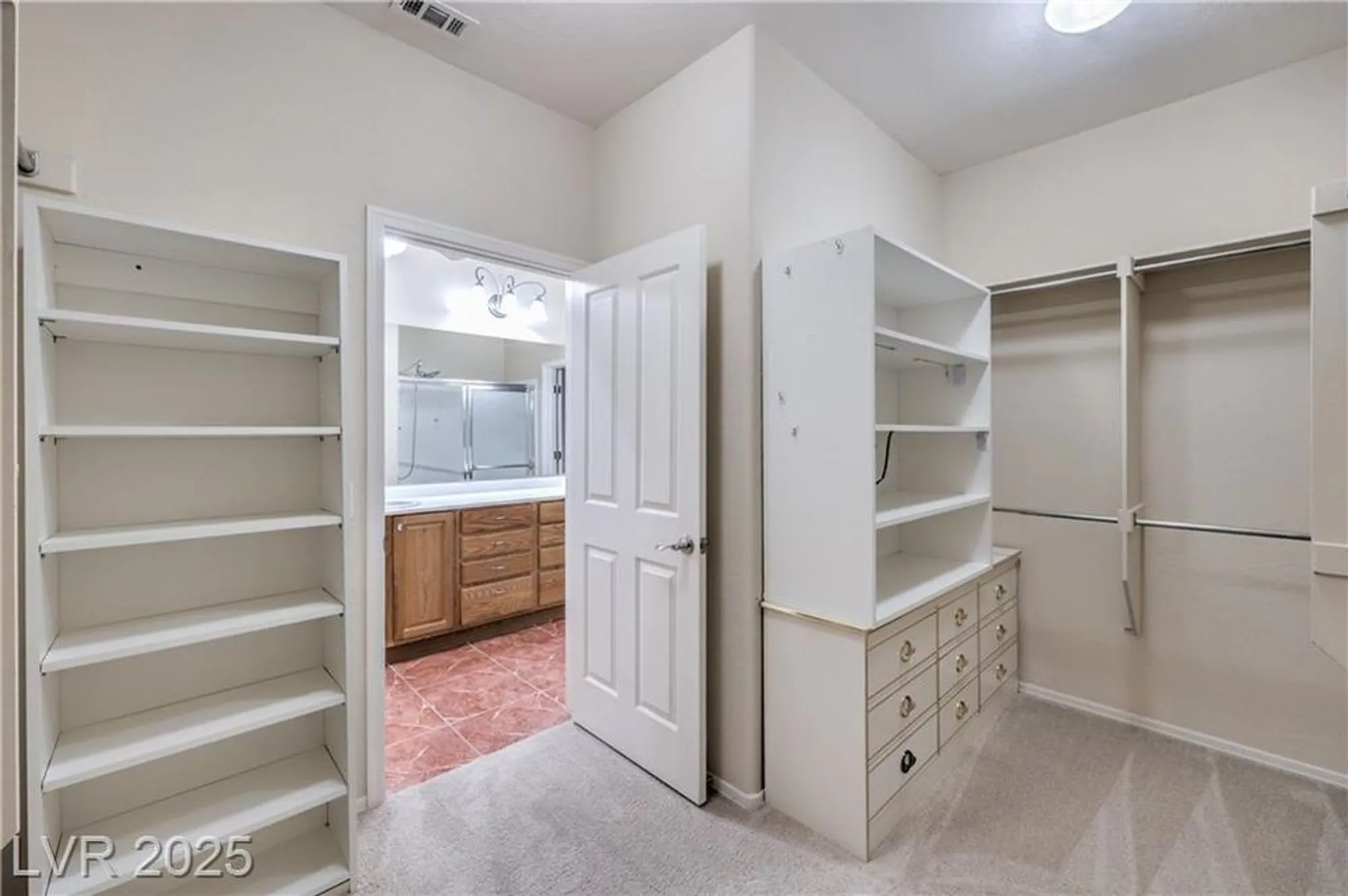Property Slideshow image 19 of 52 | 2519 ashen light dr, Henderson, NV, 89044