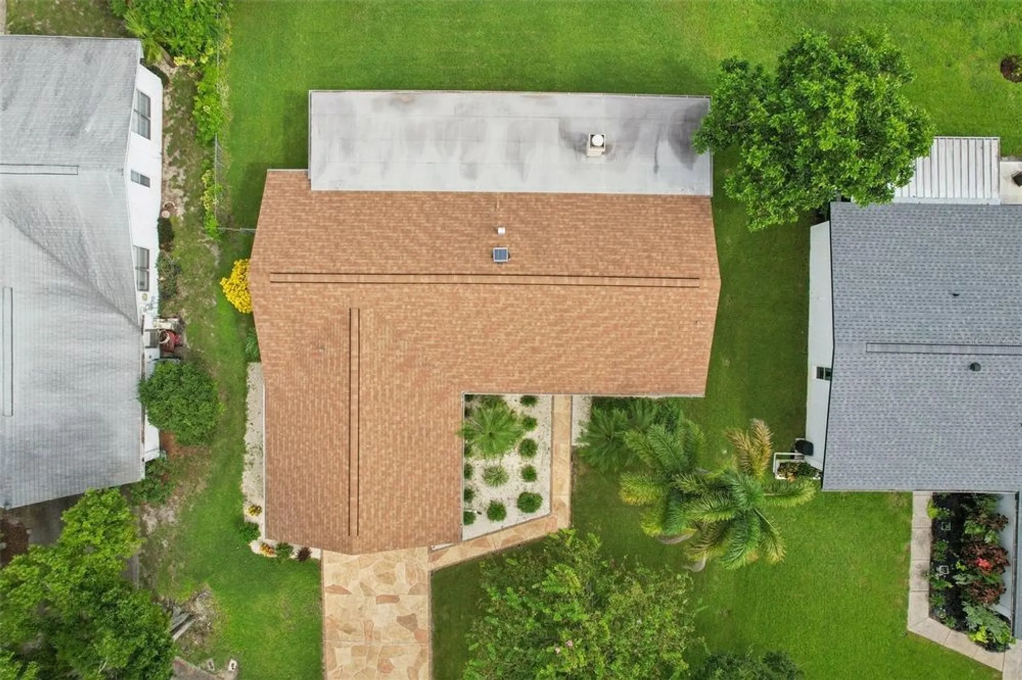 Property Slideshow image 61 of 78 | 2866 thistle ct, Palm Harbor, FL, 34684