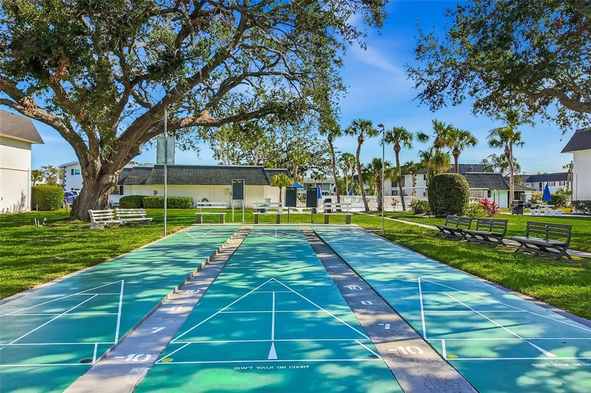 Property Slideshow image 28 of 32 | 202 47th avenue dr 334, Bradenton, FL, 34207