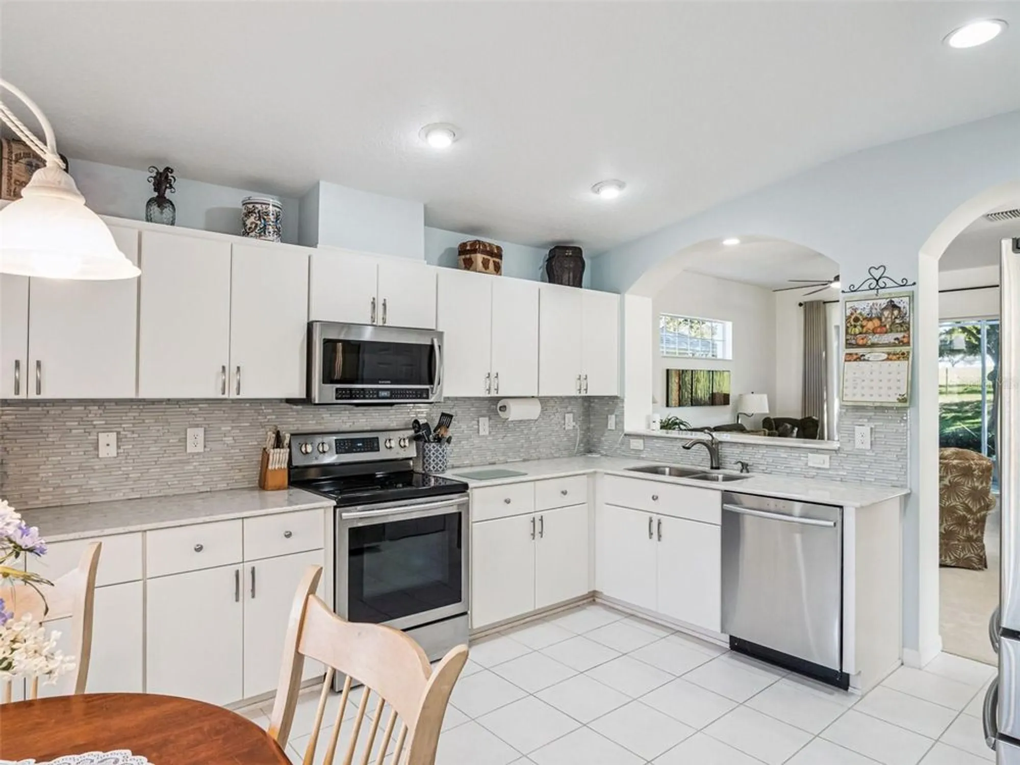 Property Slideshow image 13 of 54 | 20700 queen alexandra dr, Leesburg, FL, 34748