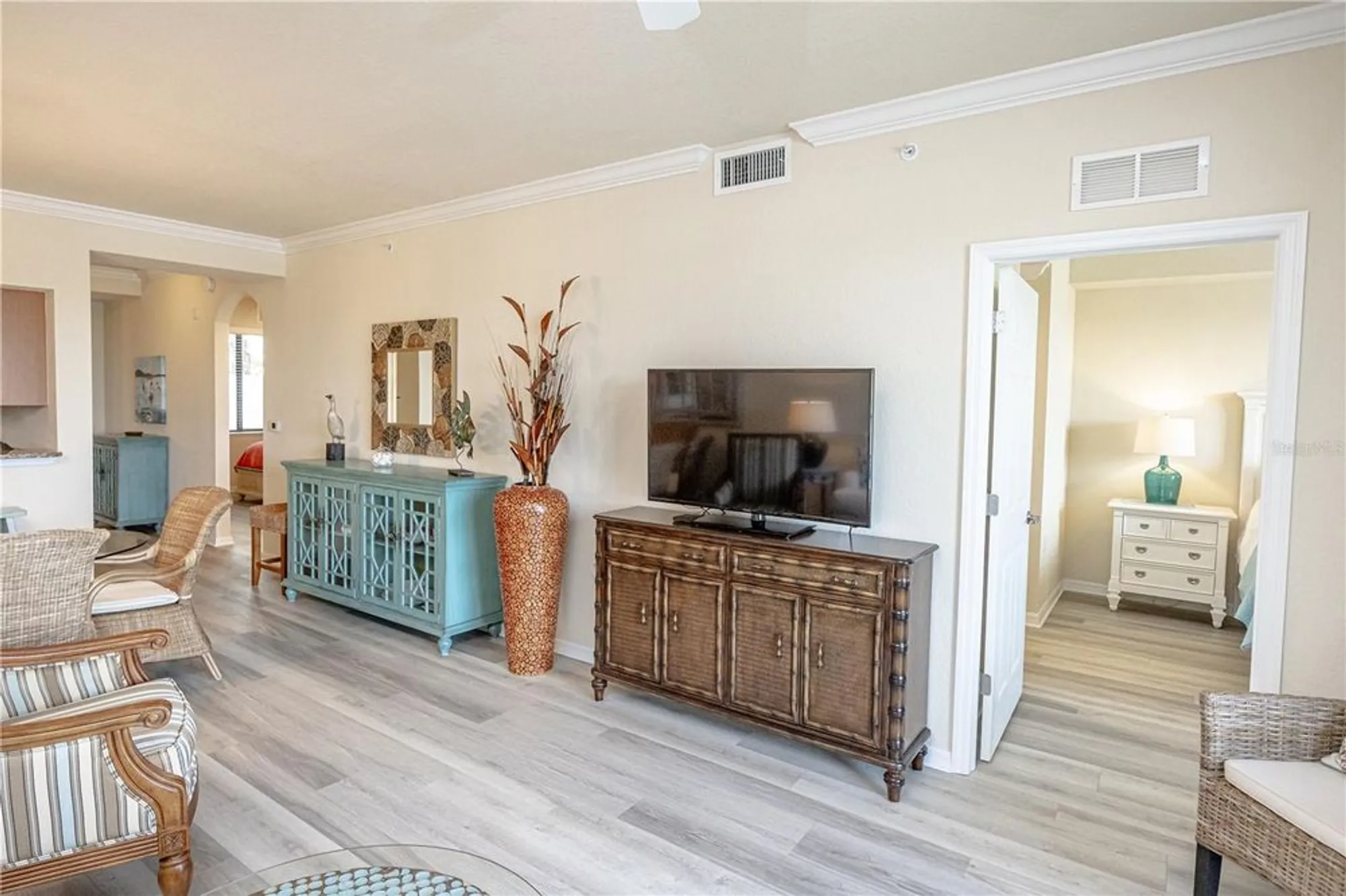 Property Slideshow image 12 of 39 | 7005 river hammock dr 204, Bradenton, FL, 34212