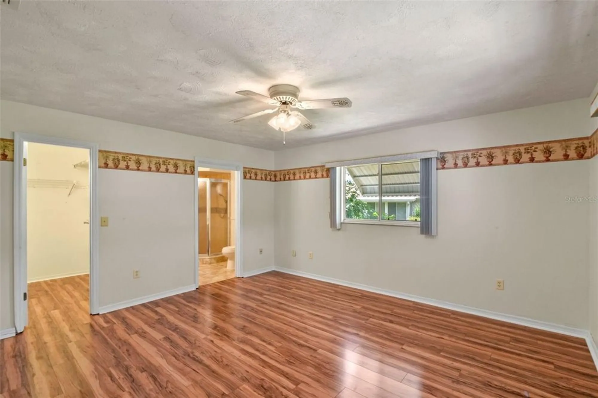 Property Slideshow image 23 of 68 | 10185 se 175th ln, Summerfield, FL, 34491