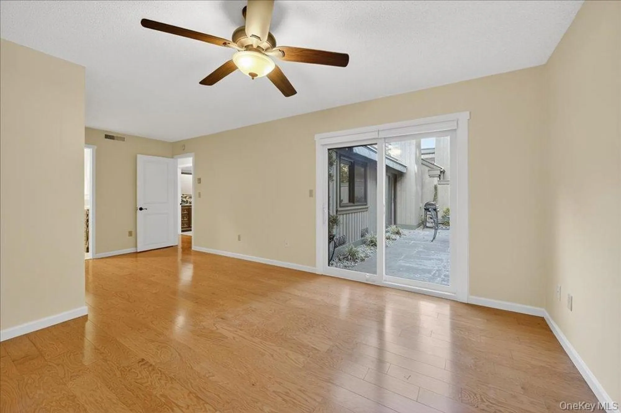 Property Slideshow image 9 of 21 | 523 heritage hls b, Somers, NY, 10589