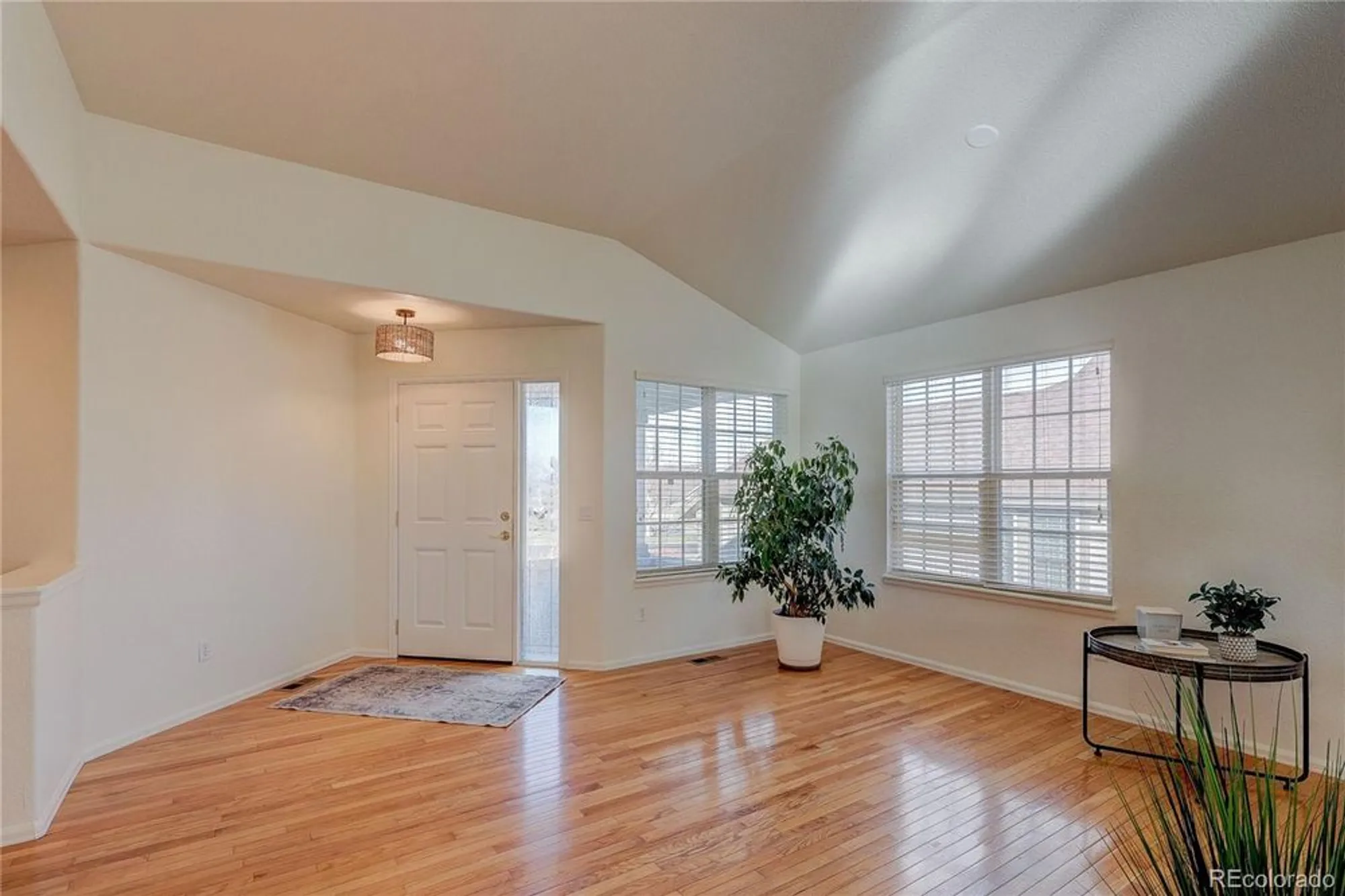 Property Slideshow image 11 of 45 | 22460 e heritage pkwy, Aurora, CO, 80016