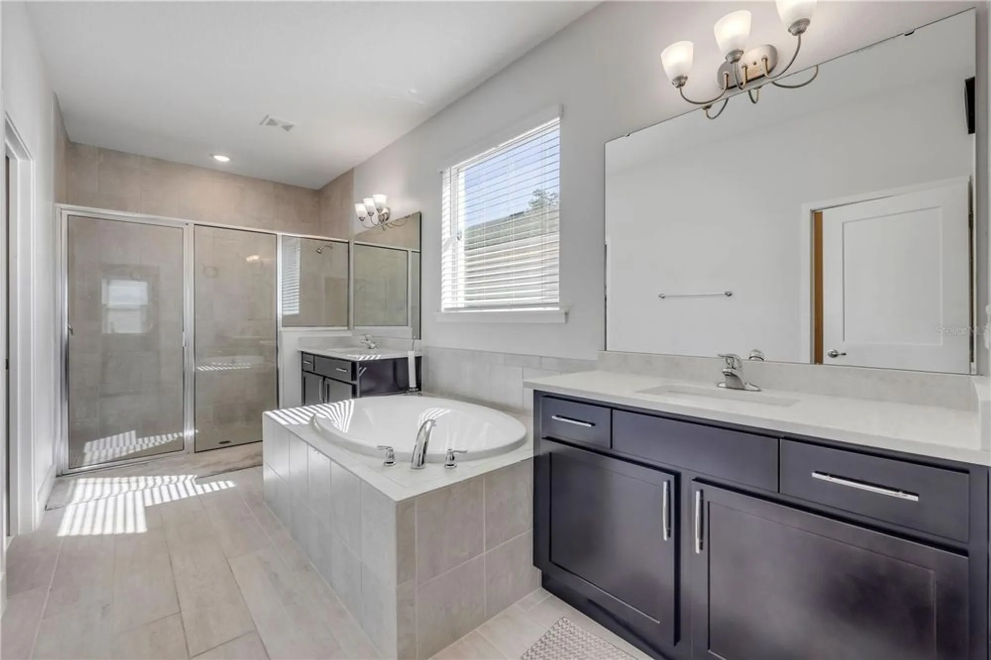 Property Slideshow image 18 of 30 | 3034 adrian dr, Ormond Beach, FL, 32174