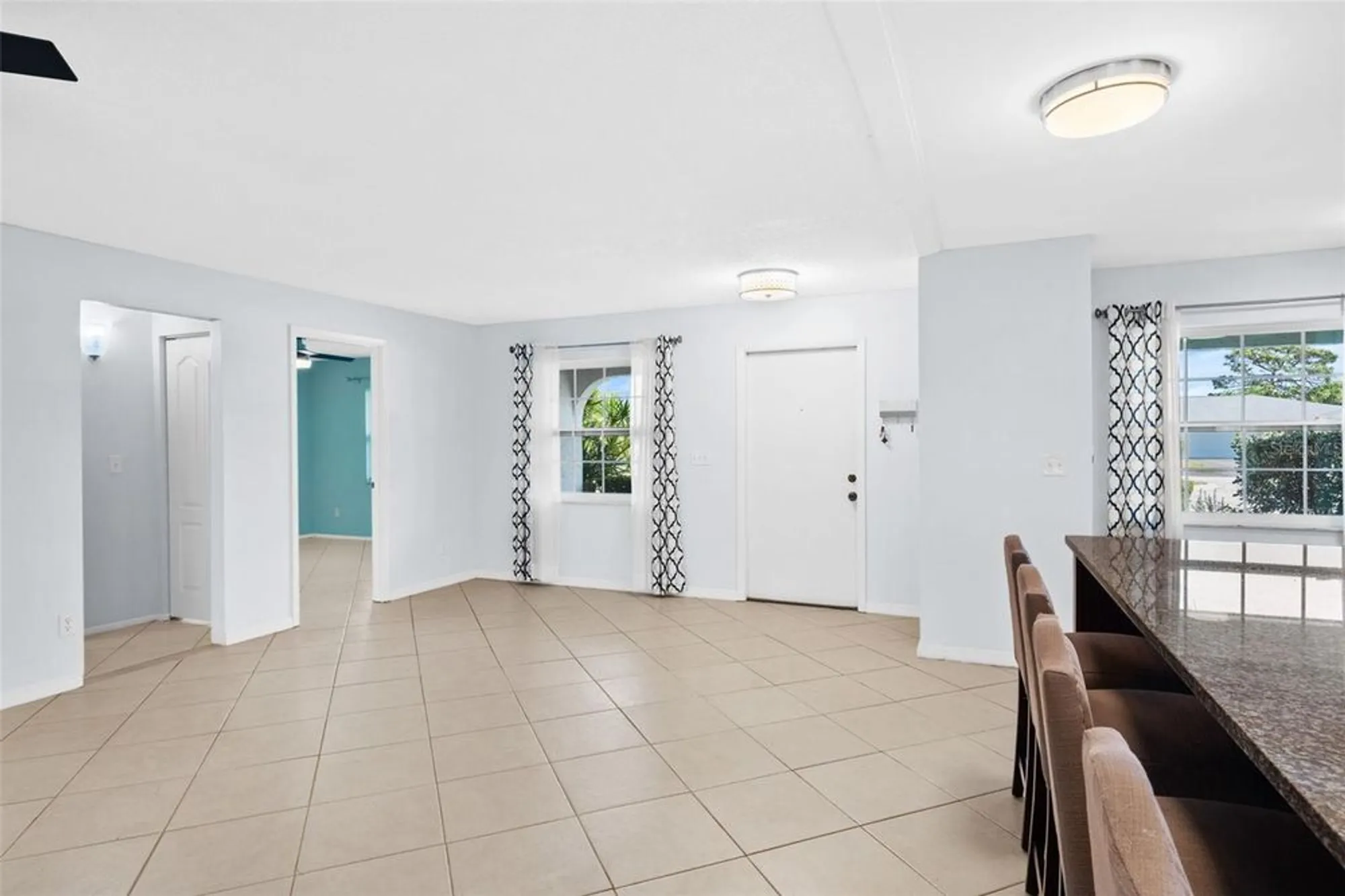 Property Slideshow image 20 of 70 | 7082 w country club dr n # 7082, Sarasota, FL, 34243