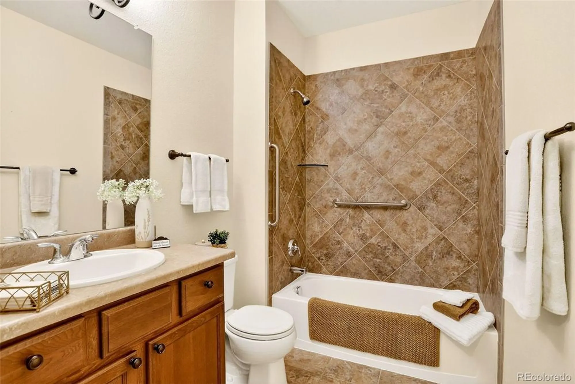 Property Slideshow image 24 of 32 | 12627 madison way, Thornton, CO, 80241